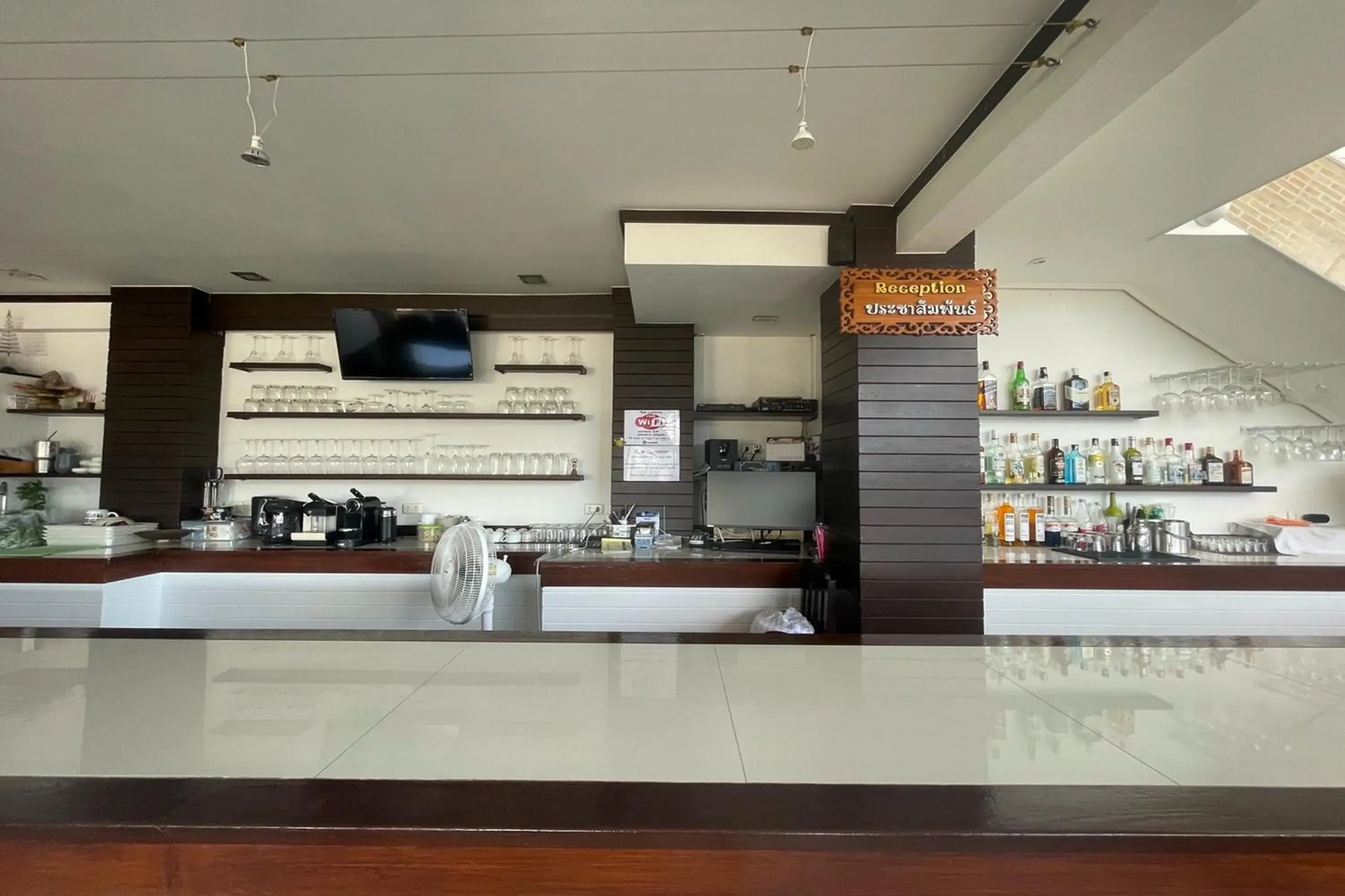 Lounge or bar in Swiss Villas Panoramic - SHA Certified Lounge or bar in Swiss Villas Panoramic - SHA Certified