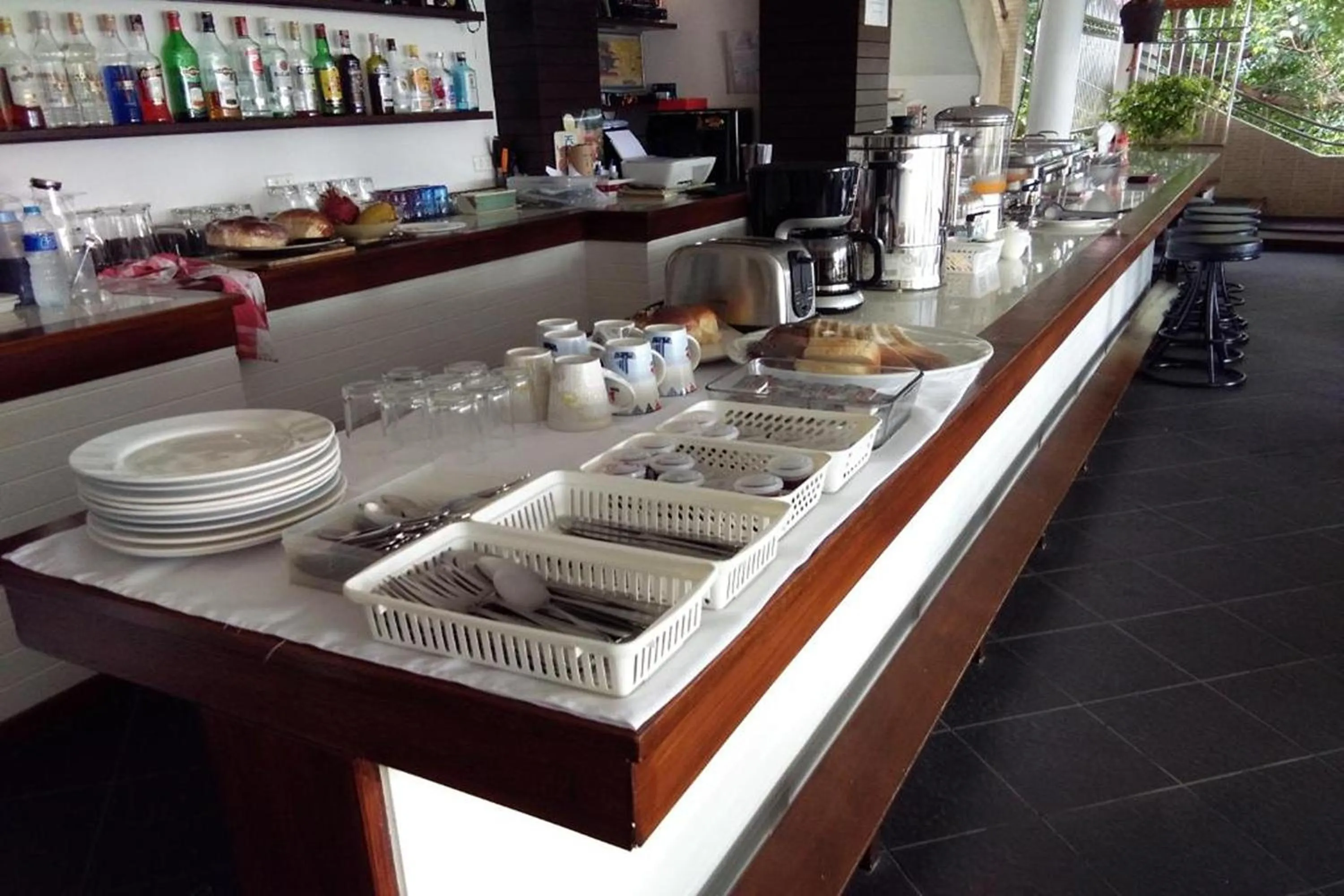 Restaurant/places to eat in Swiss Villas Panoramic - SHA Certified