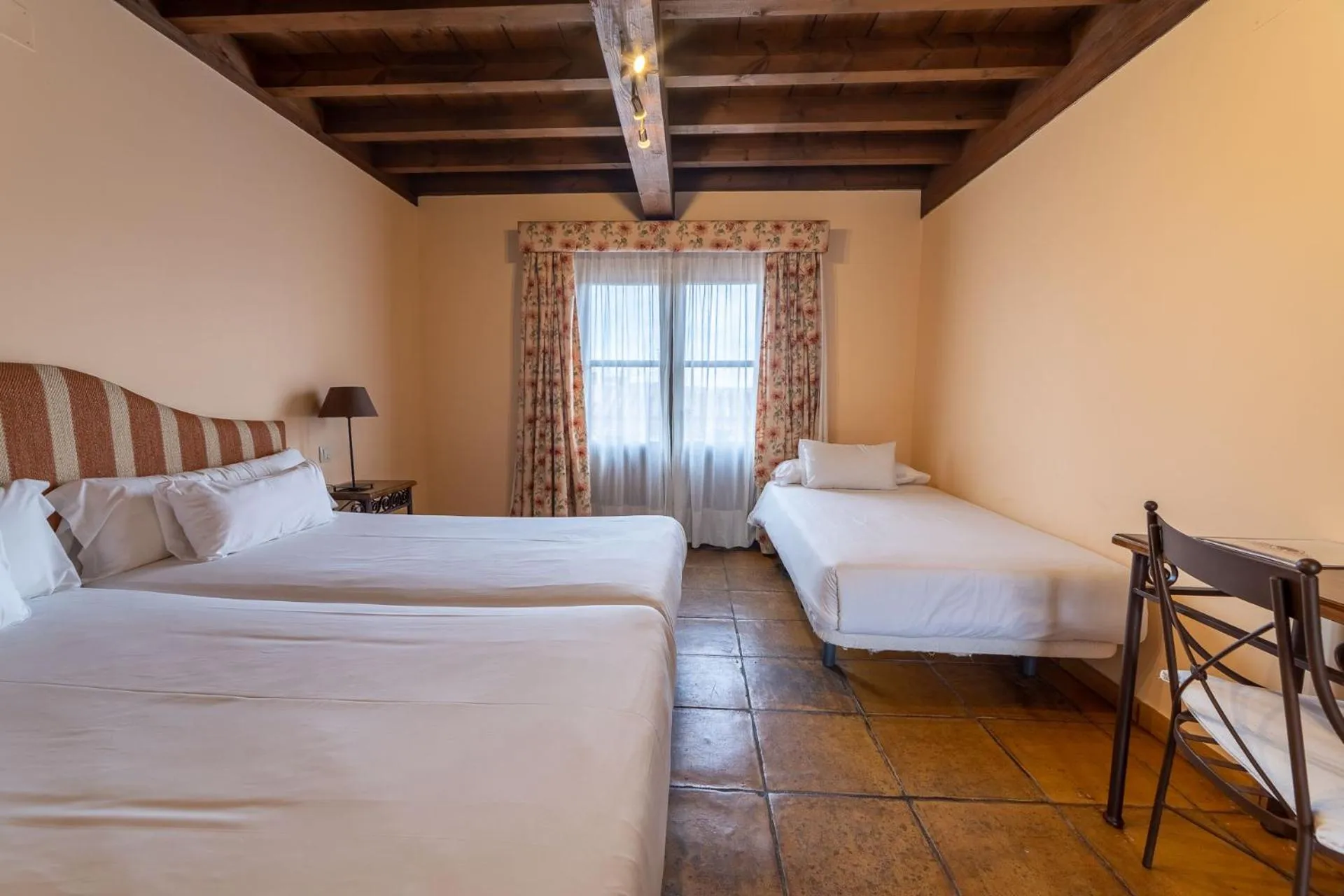 Bed in Cigarral de Caravantes