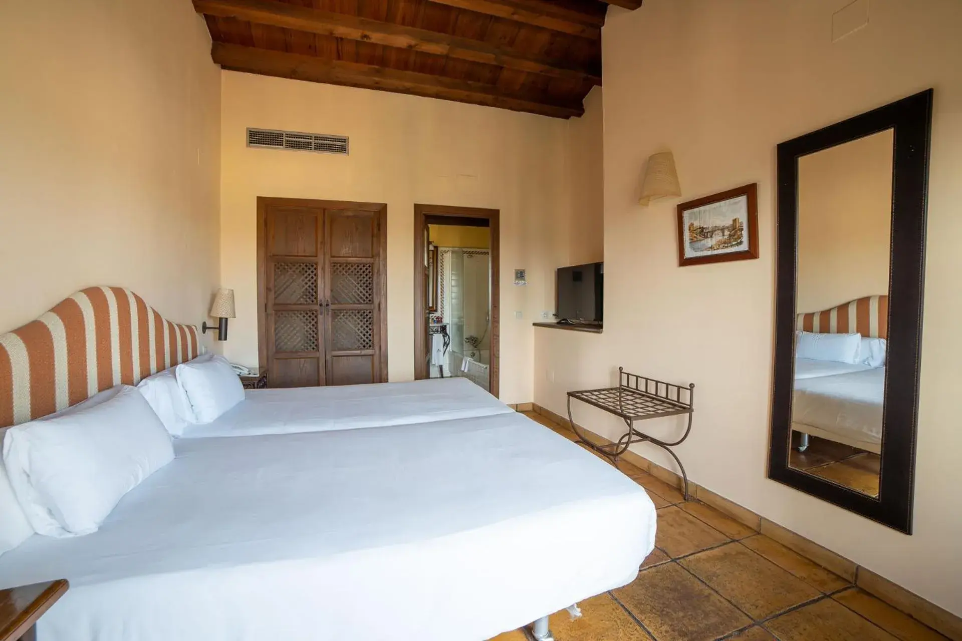 Bed in Cigarral de Caravantes Bed in Cigarral de Caravantes