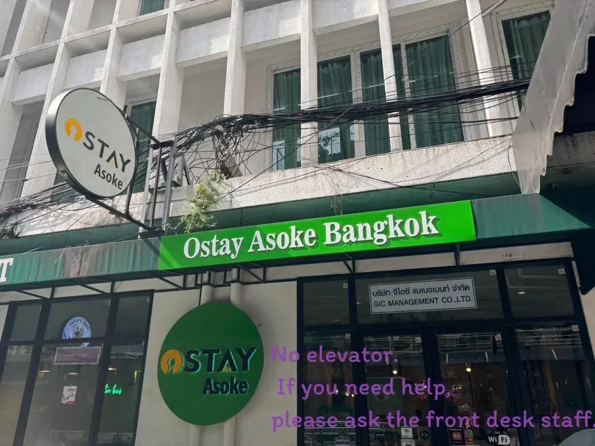 Property building in Ostay Asoke Bangkok Property building in Ostay Asoke Bangkok