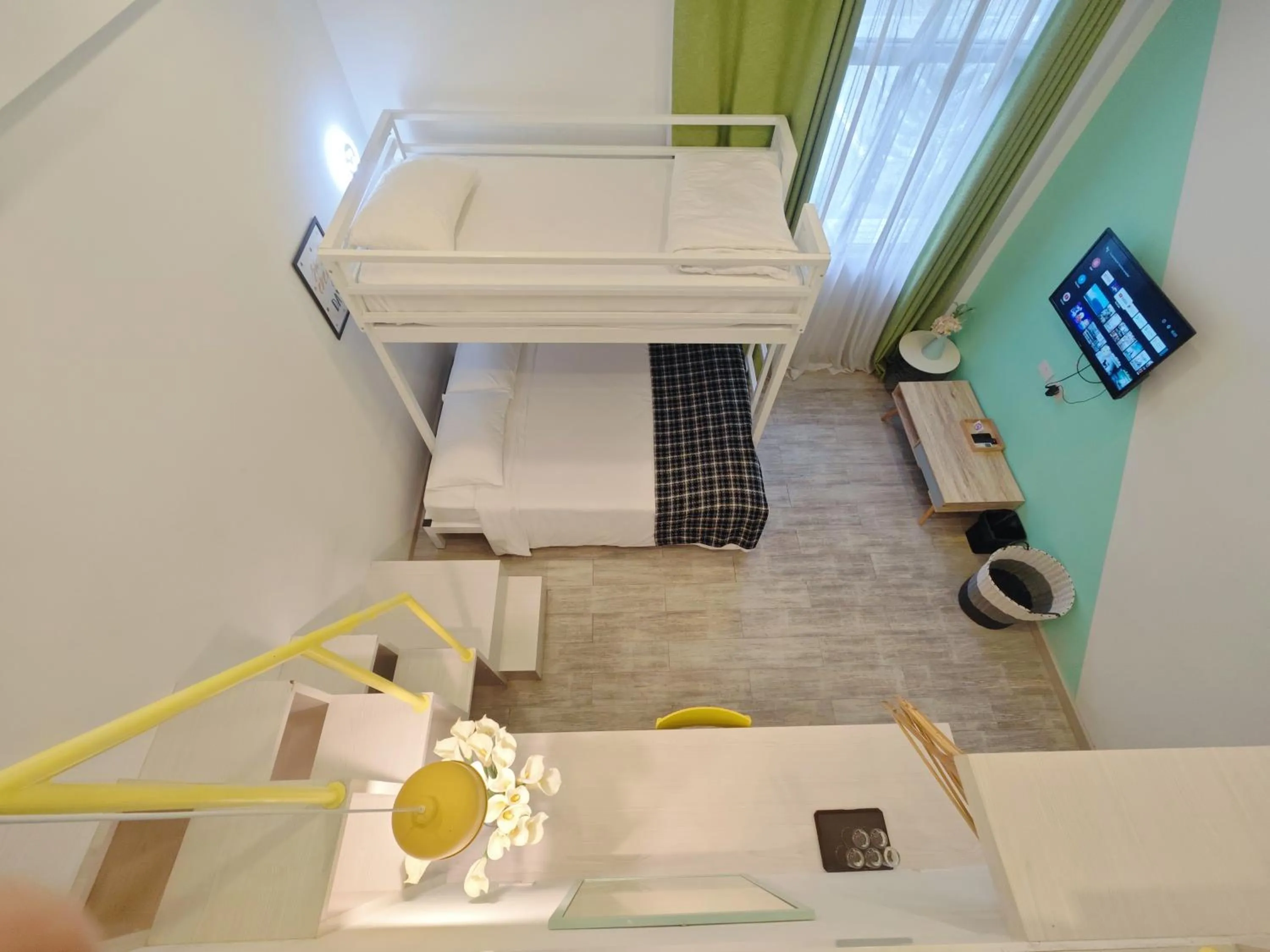 Photo of the whole room, Bed in Ostay Asoke Bangkok