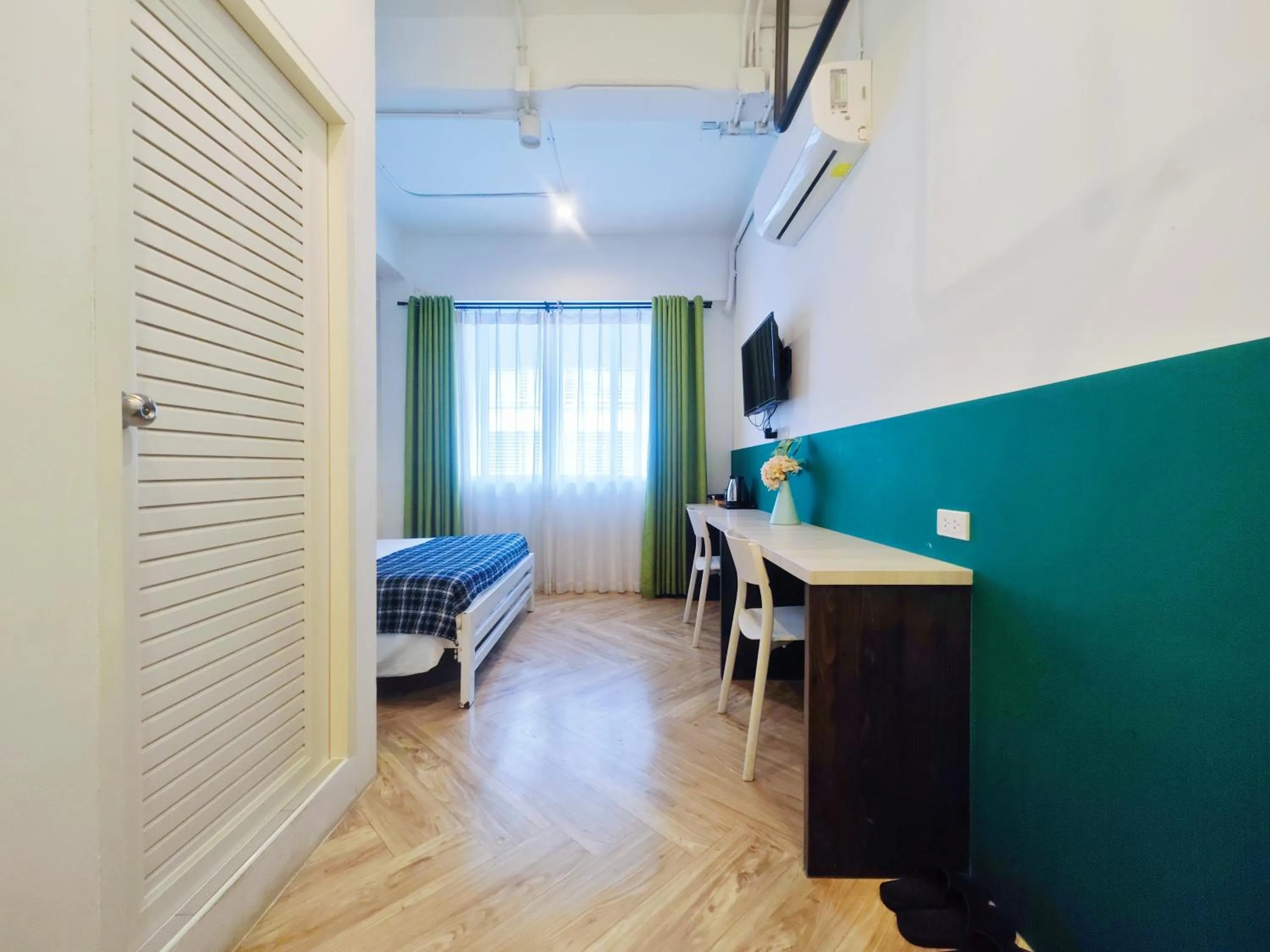 TV and multimedia, Bed in Ostay Asoke Bangkok