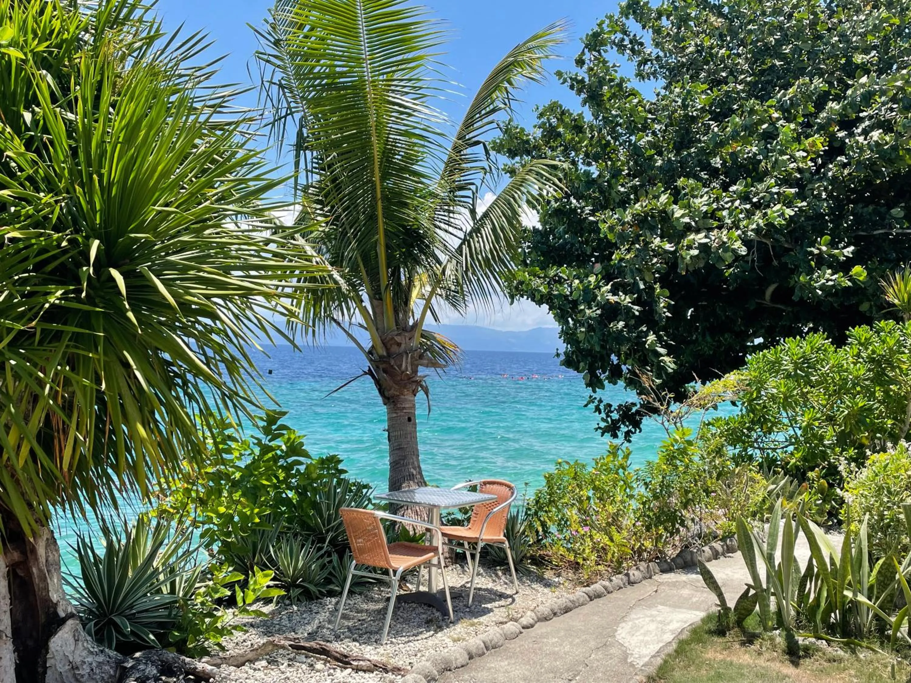 Tipolo Beach Resort