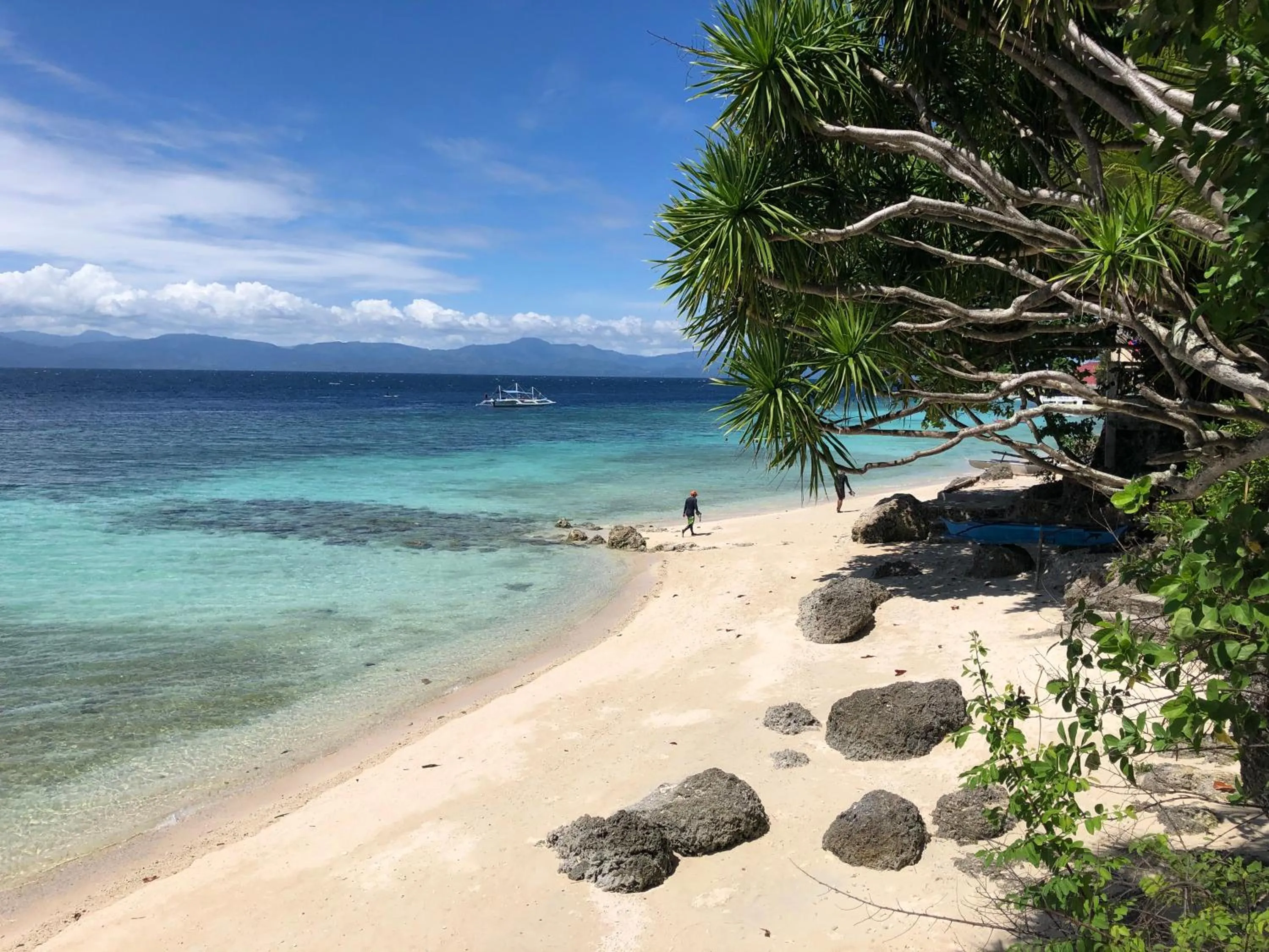 Tipolo Beach Resort