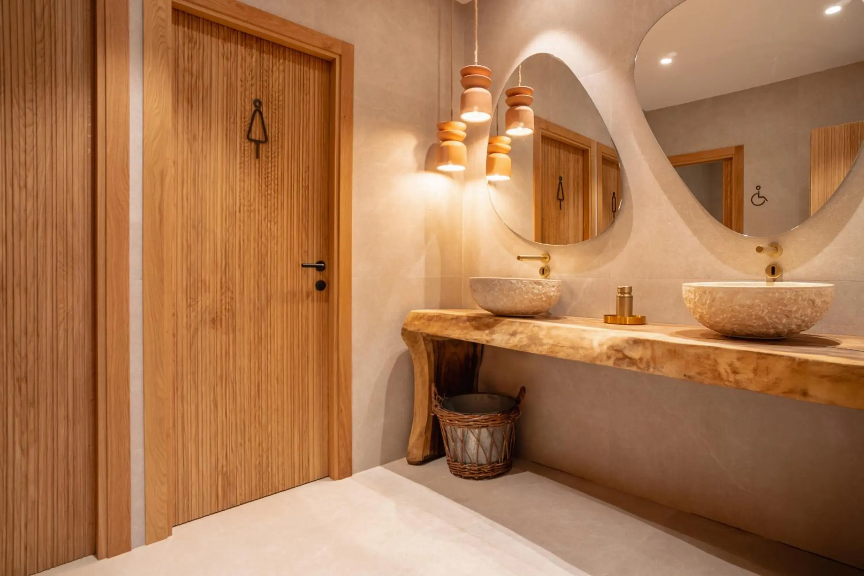 Bathroom in Bahía de Alcudia Hotel & Spa Bathroom in Bahía de Alcudia Hotel & Spa