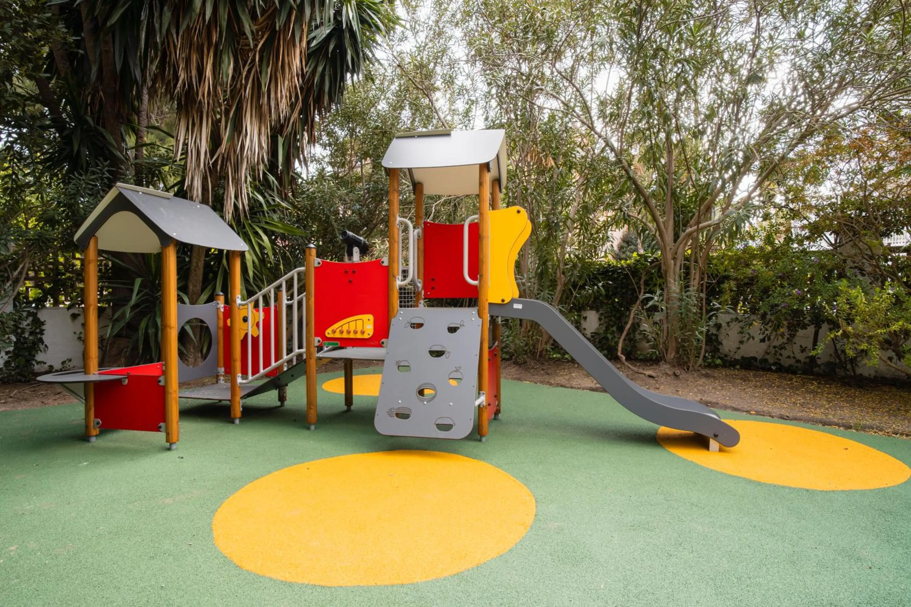 Children play ground in Bahía de Alcudia Hotel & Spa