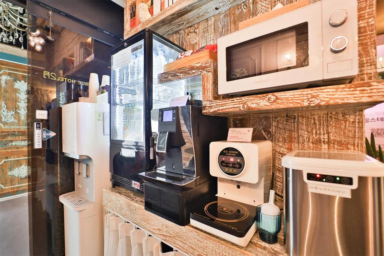 Coffee/tea facilities in Daegu February Hotel Suseong