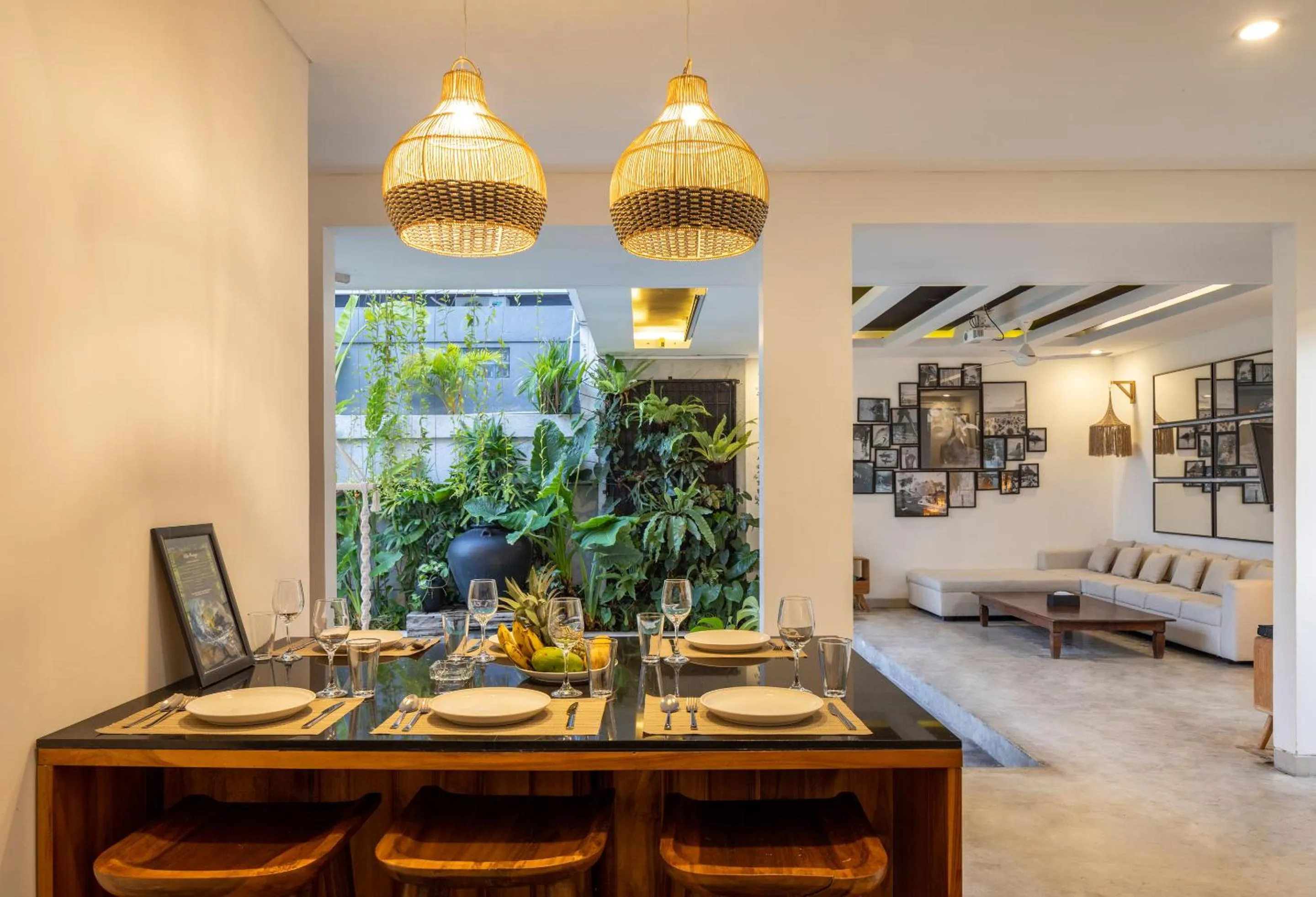 Dining area in Villa Manggo - Canggu