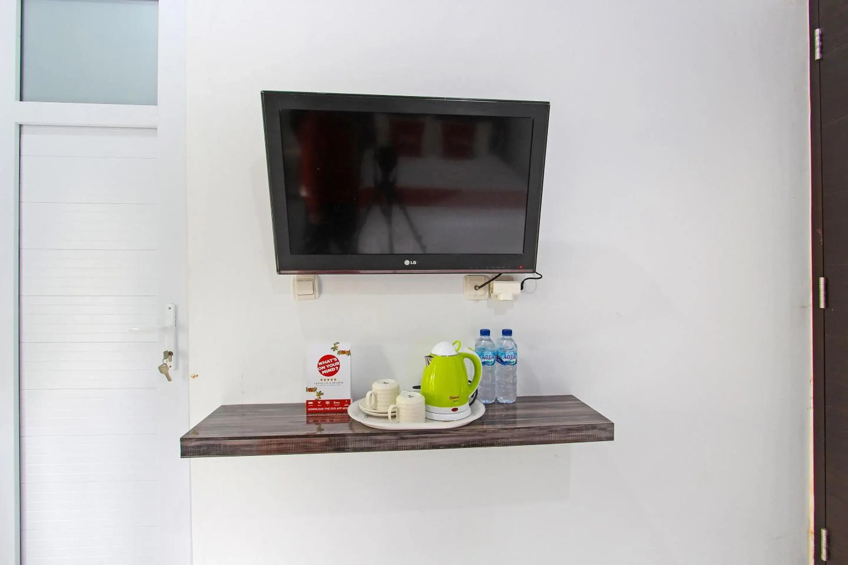 Bedroom in Capital O 91665 D'prof Exclusive Guesthouse Bedroom in Capital O 91665 D'prof Exclusive Guesthouse