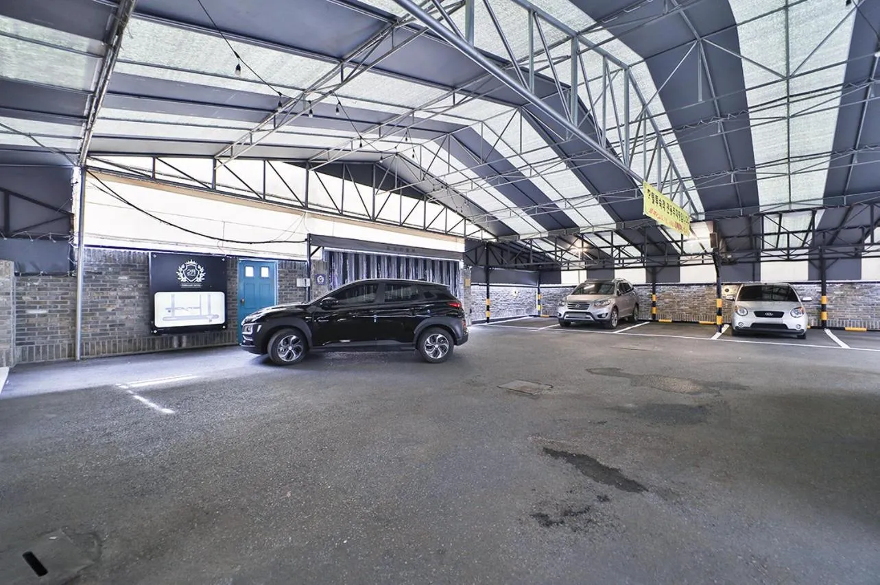 Parking in Daegu February Hotel Hwanggeum