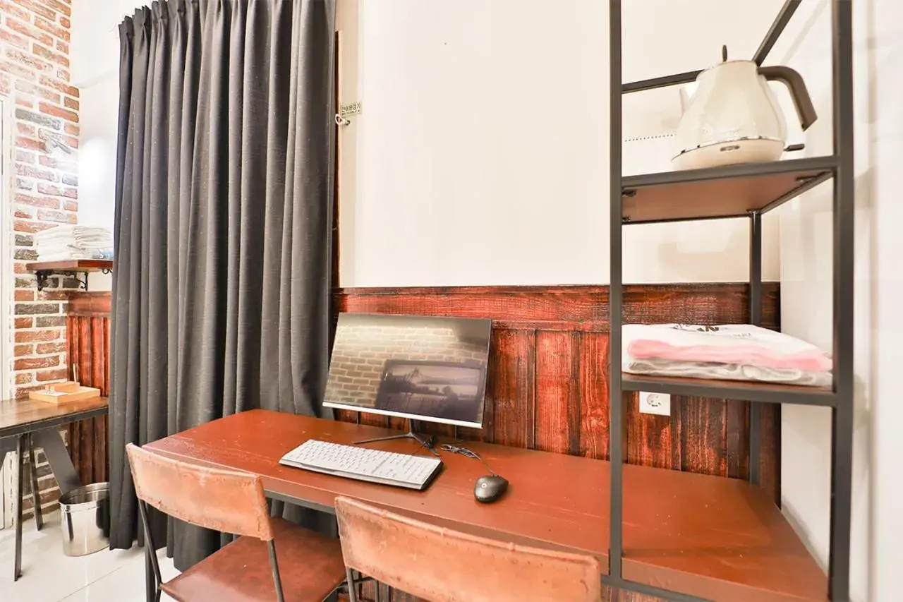 Junior Suite with Free Breakfast in Daegu February Hotel Hwanggeum Junior Suite with Free Breakfast in Daegu February Hotel Hwanggeum