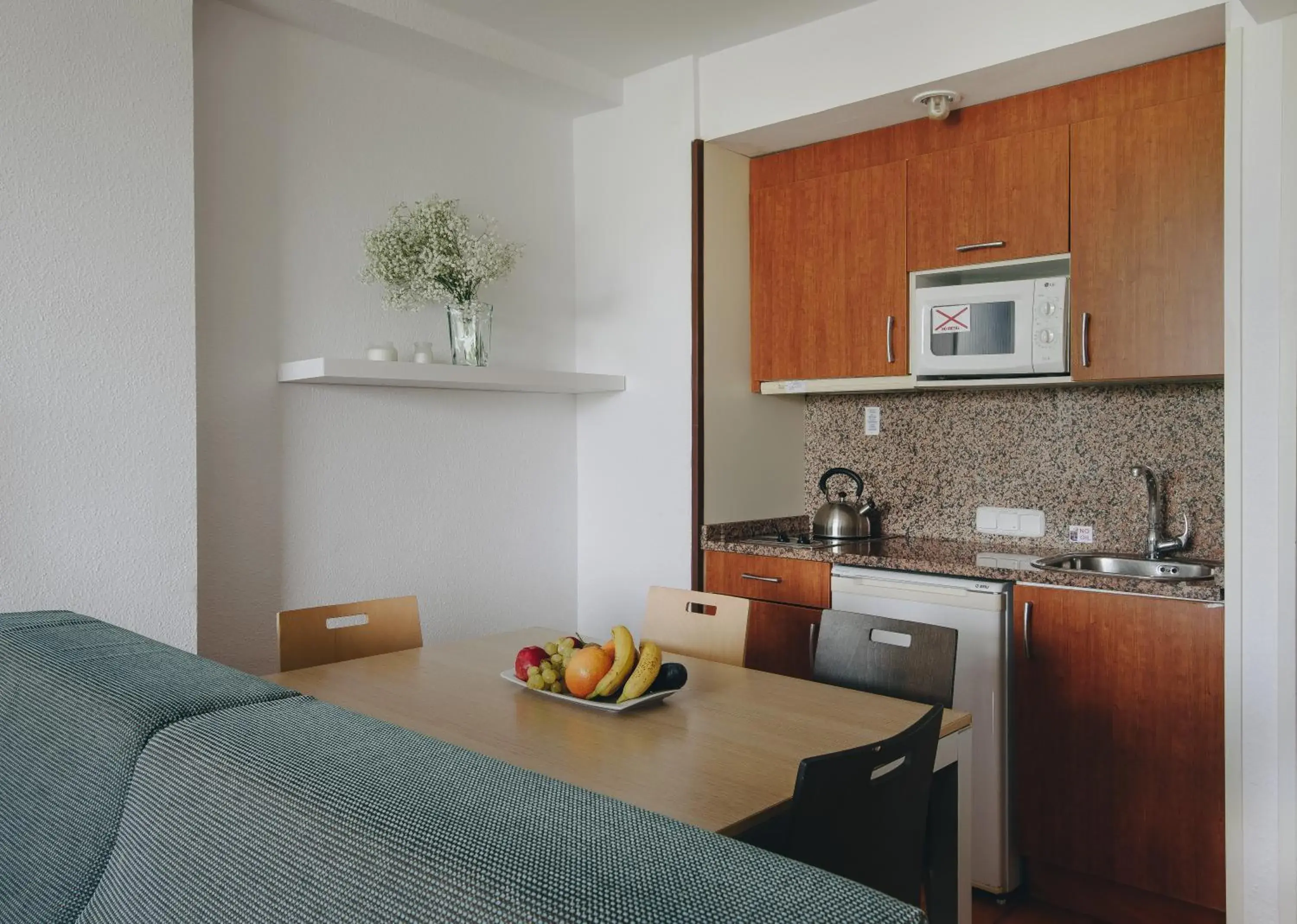 One-Bedroom Apartment Street View in Hotel Ivory Playa Sports & Spa One-Bedroom Apartment Street View in Hotel Ivory Playa Sports & Spa