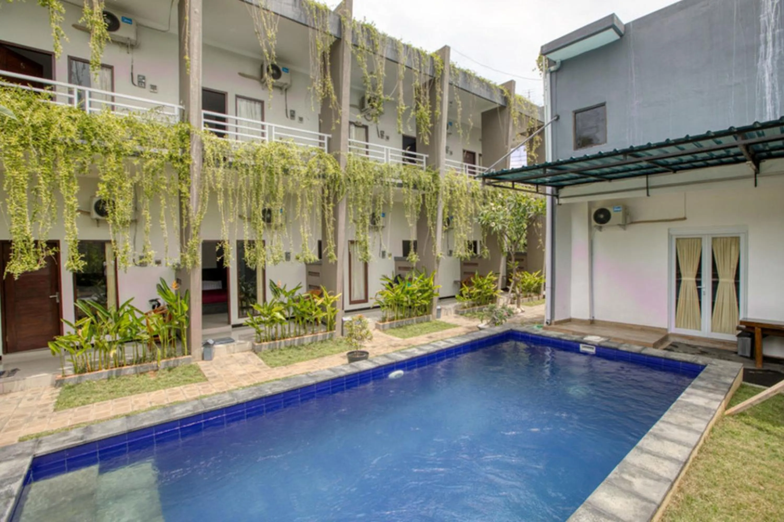 Property building in RedDoorz near Exit Toll Nusa Dua