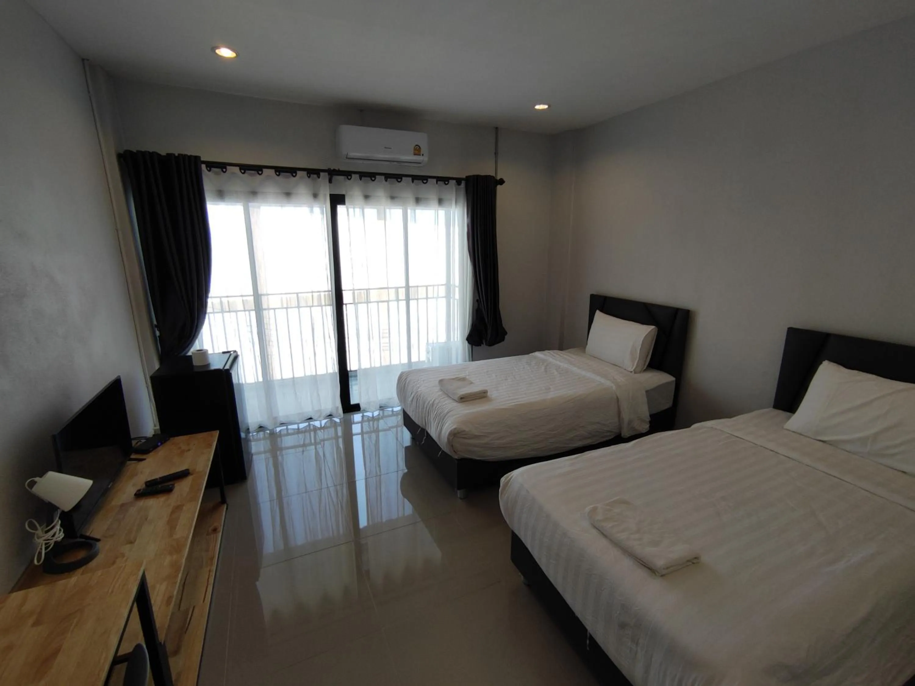 Bed in Life Hotel Rongkhun - White Temple Chiangrai