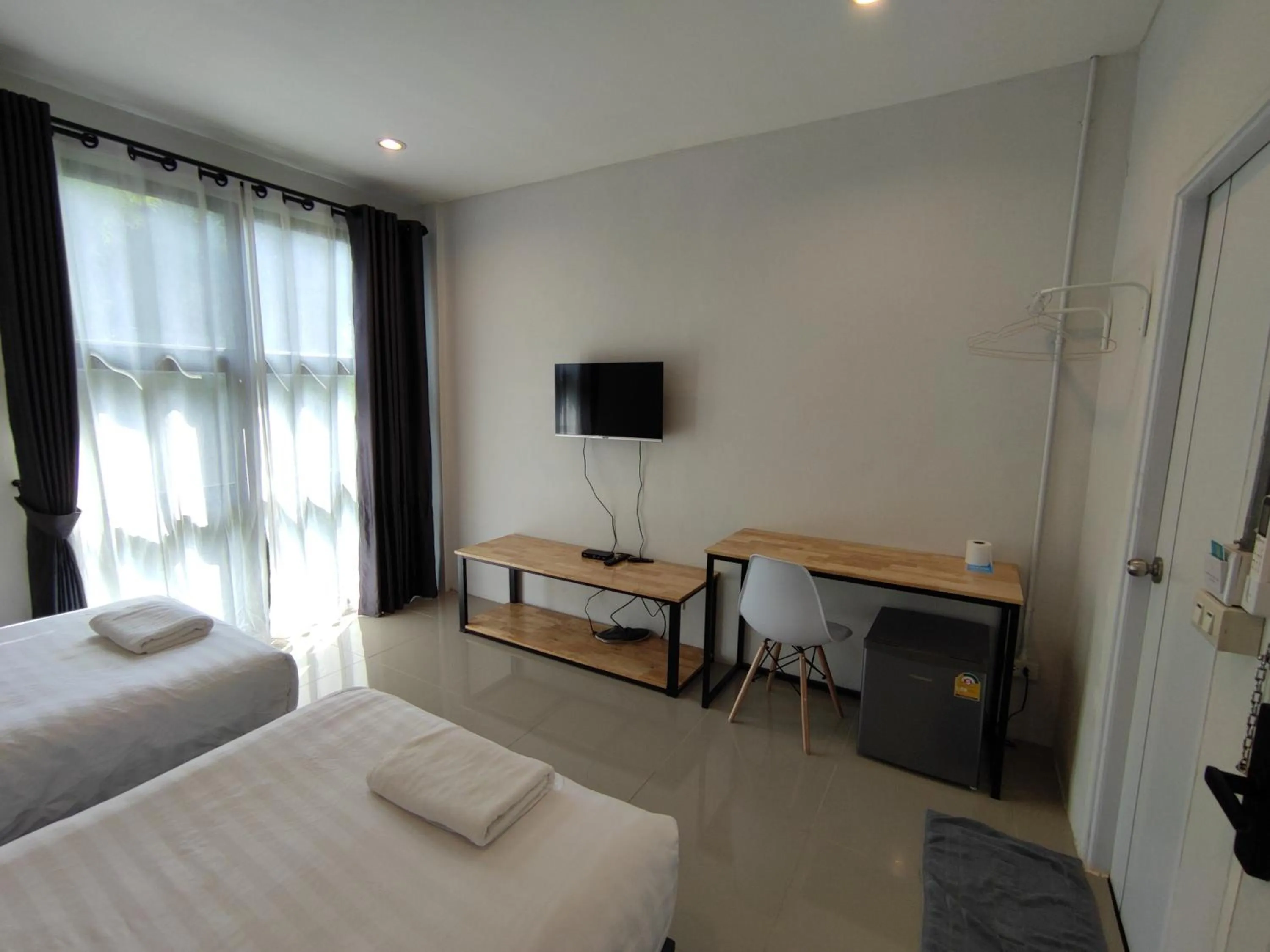 TV and multimedia, Bed in Life Hotel Rongkhun - White Temple Chiangrai
