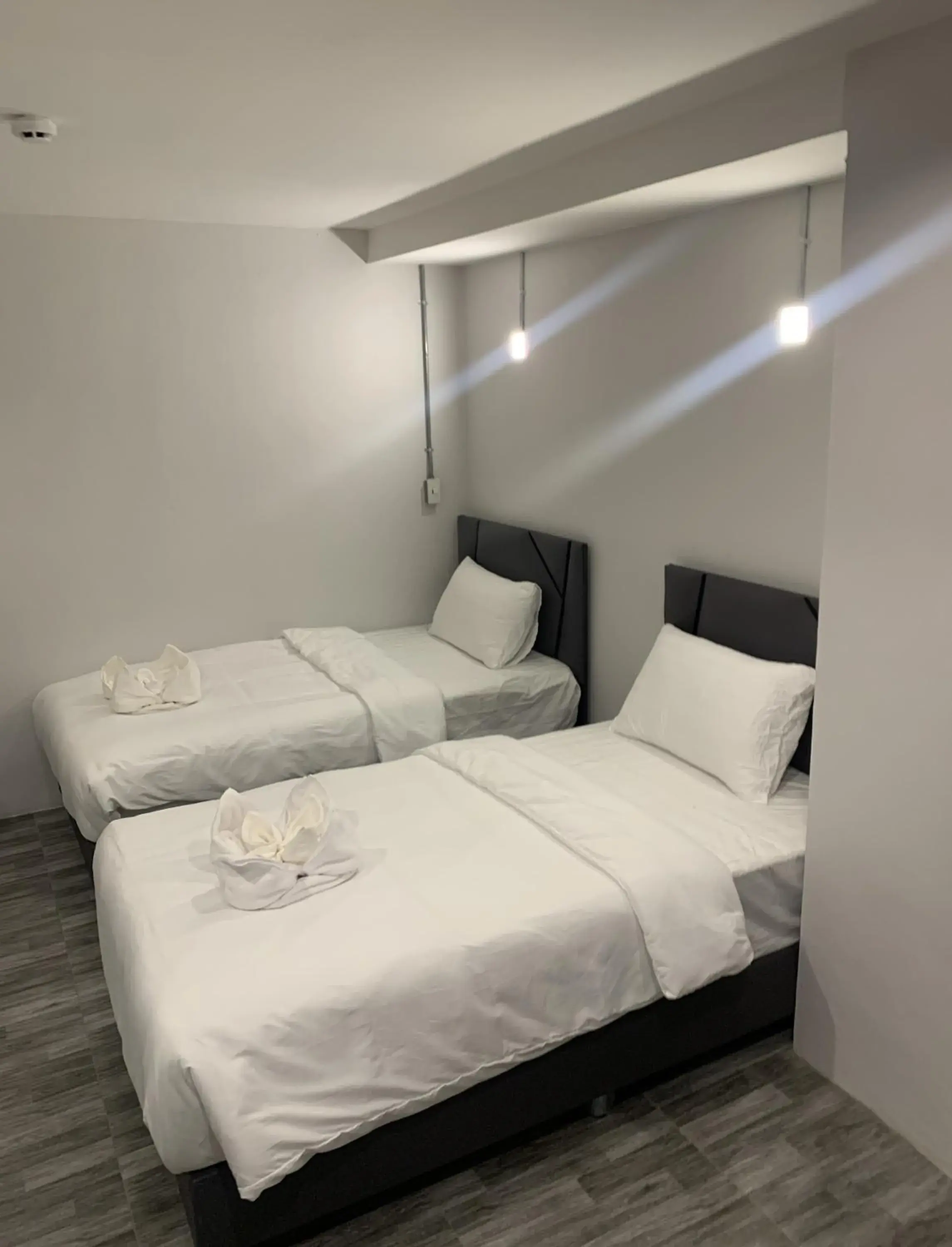 Bedroom, Bed in Life Hotel Rongkhun - White Temple Chiangrai Bedroom, Bed in Life Hotel Rongkhun - White Temple Chiangrai