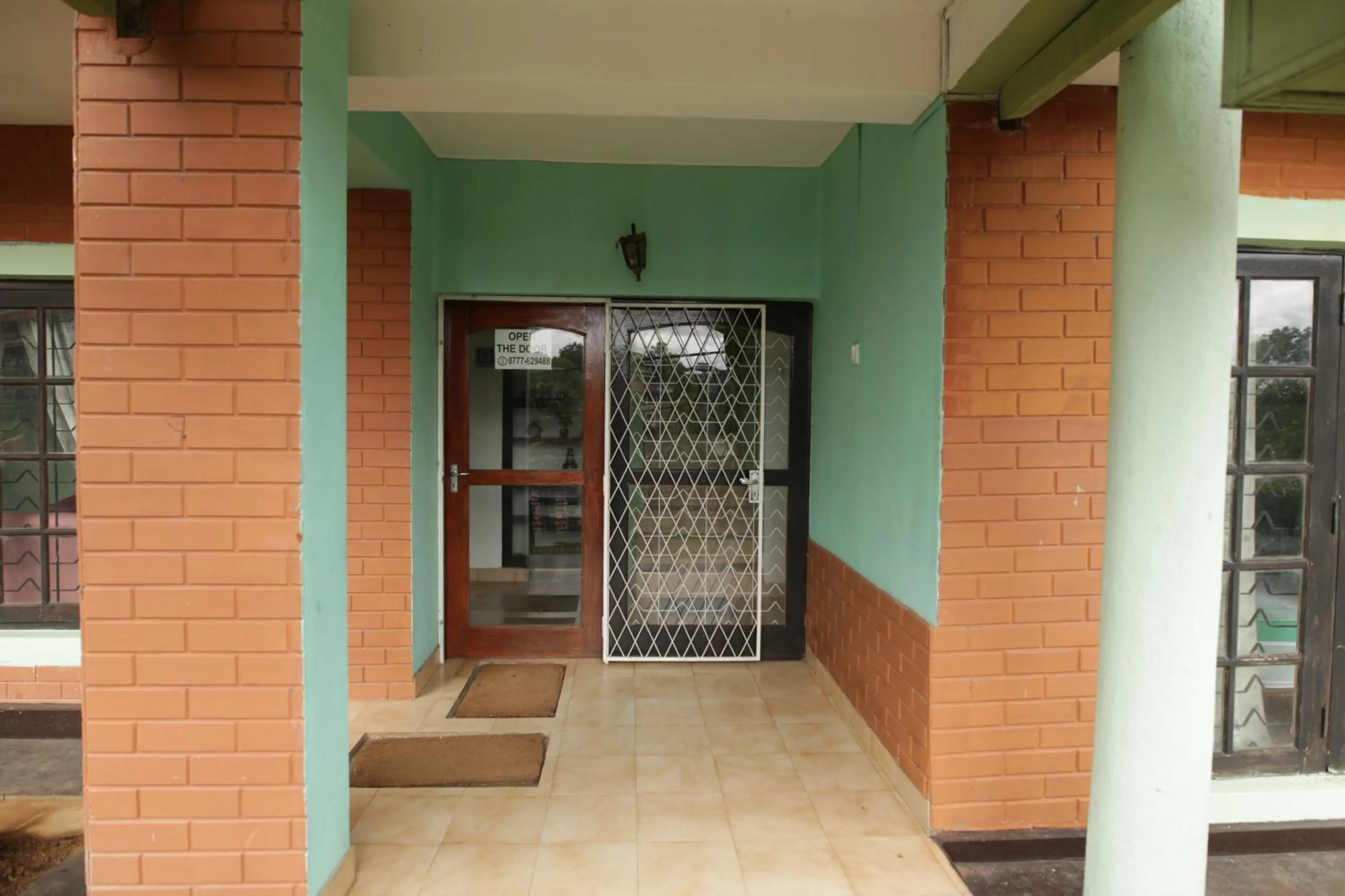 Araliya Holiday Bungalow