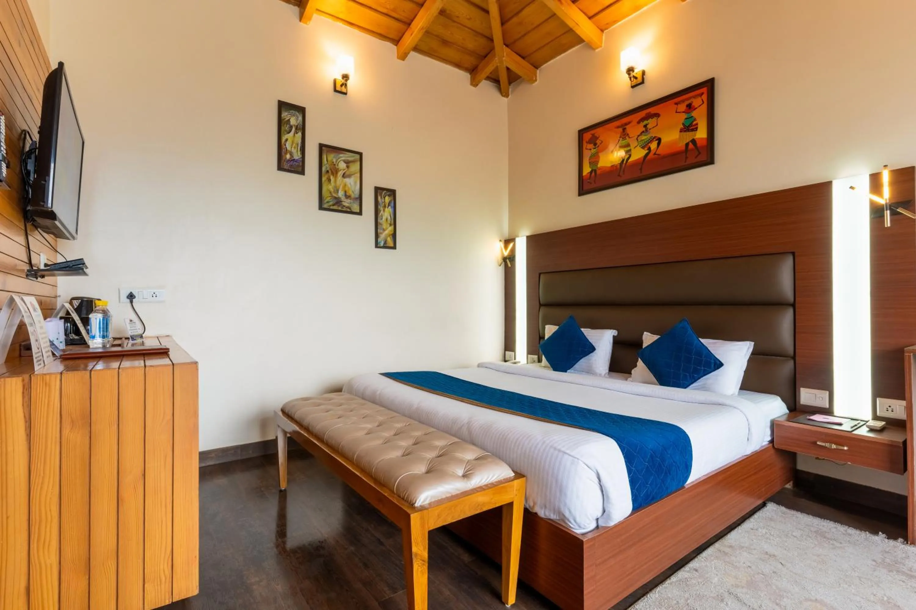 Bedroom, Bed in The Lake Ambience Resort