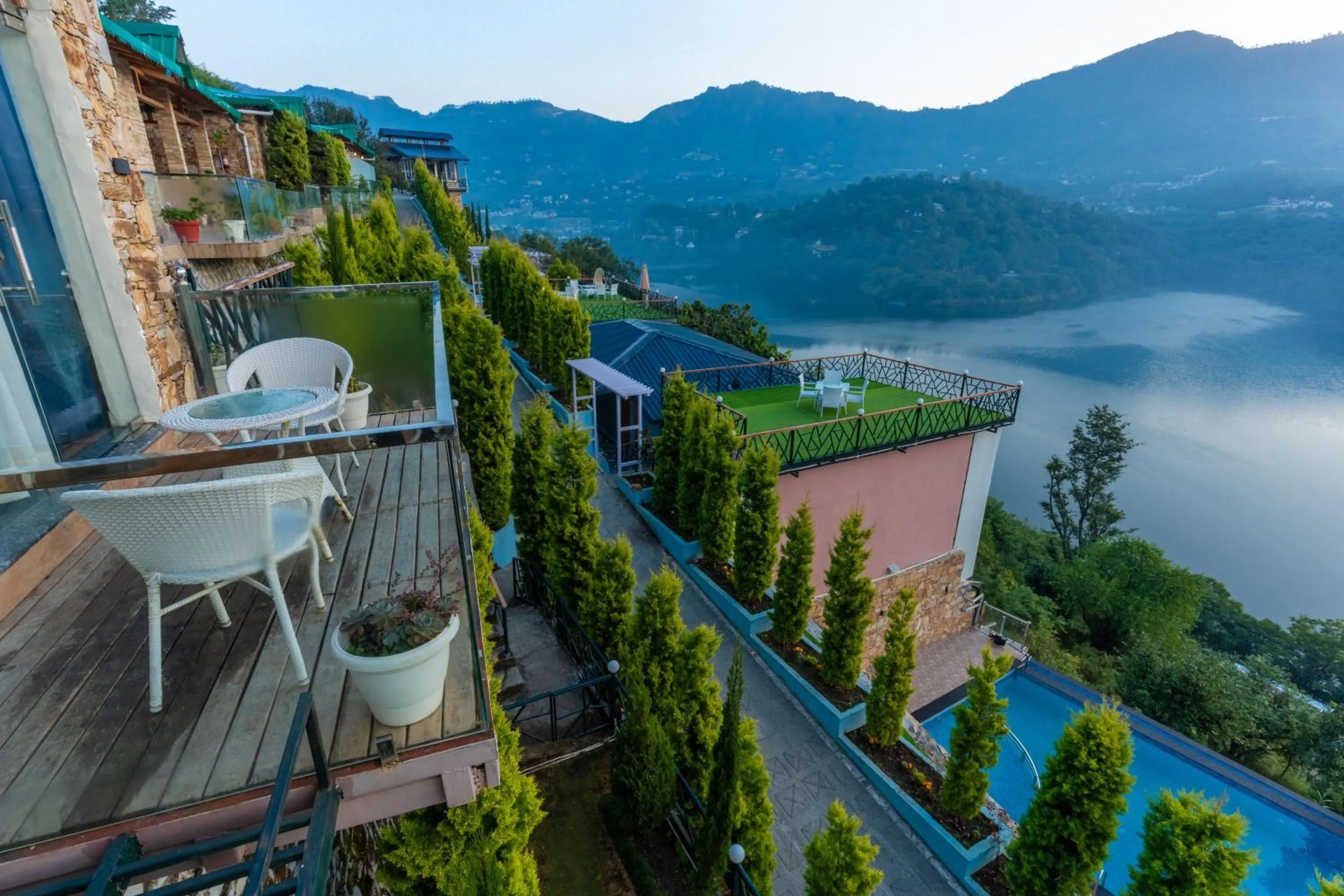 Balcony/Terrace in The Lake Ambience Resort