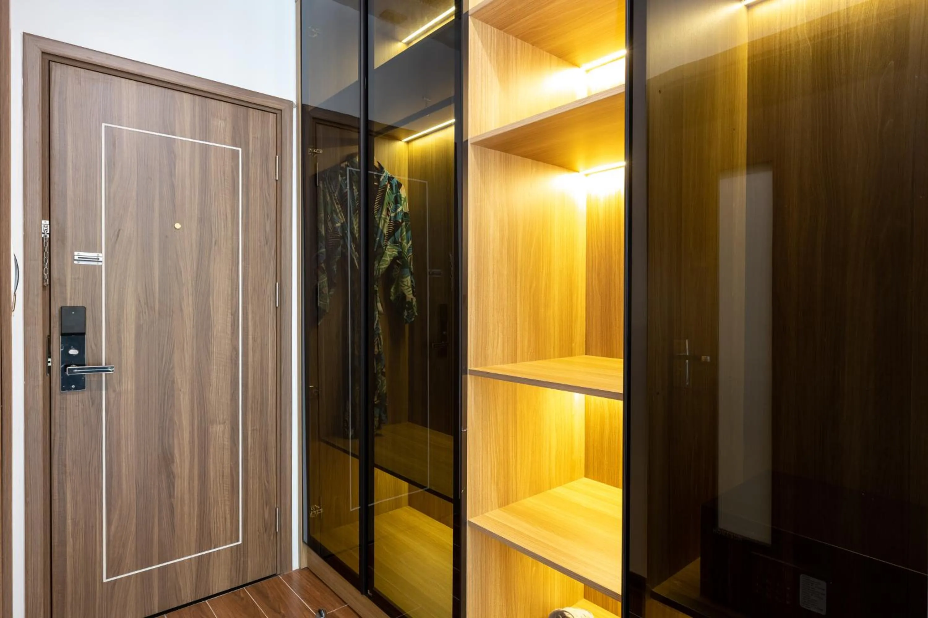 wardrobe in Glenda Tower Moc Chau Hotel