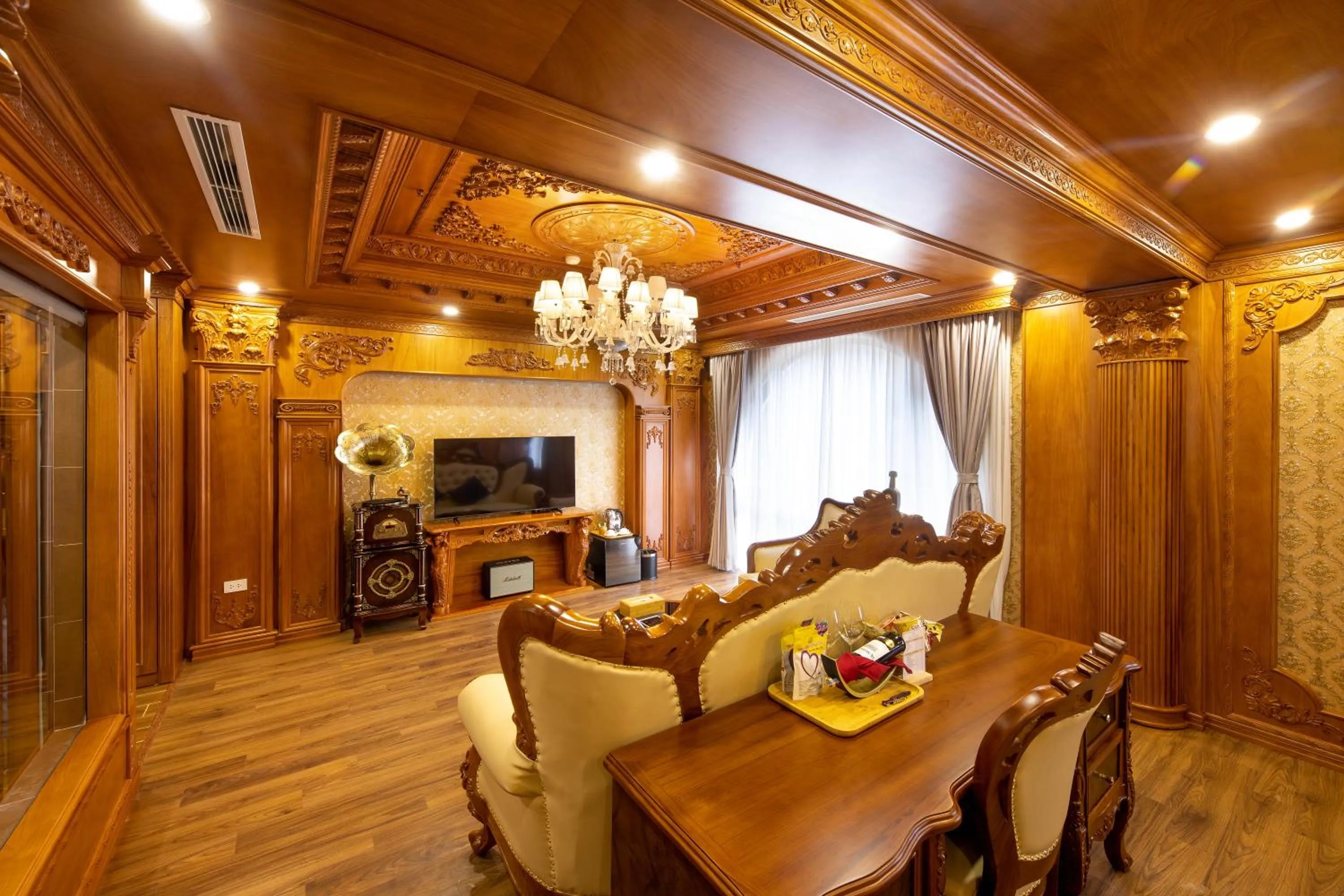 Communal lounge/ TV room in Glenda Tower Moc Chau Hotel