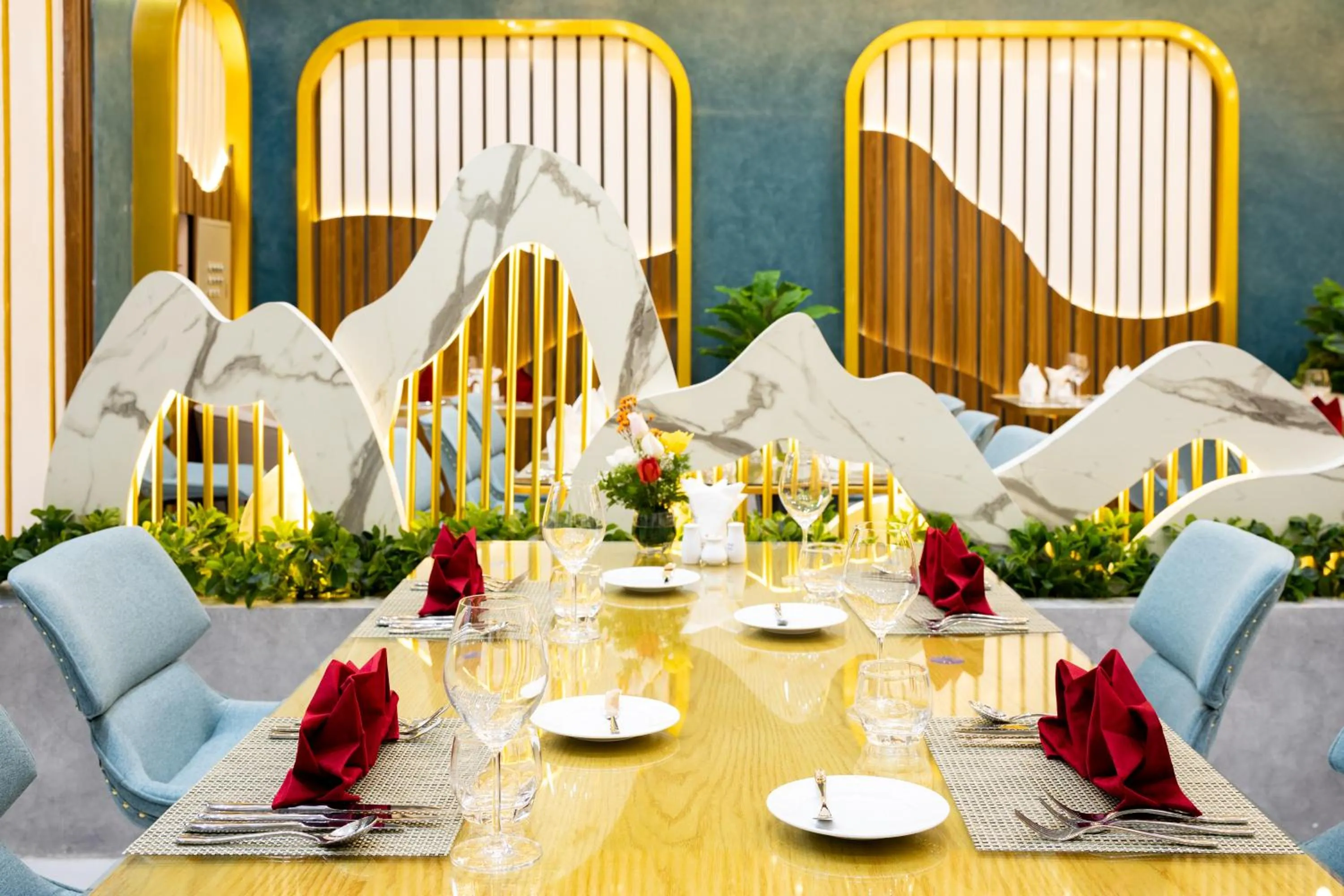 Restaurant/places to eat in Glenda Tower Moc Chau Hotel