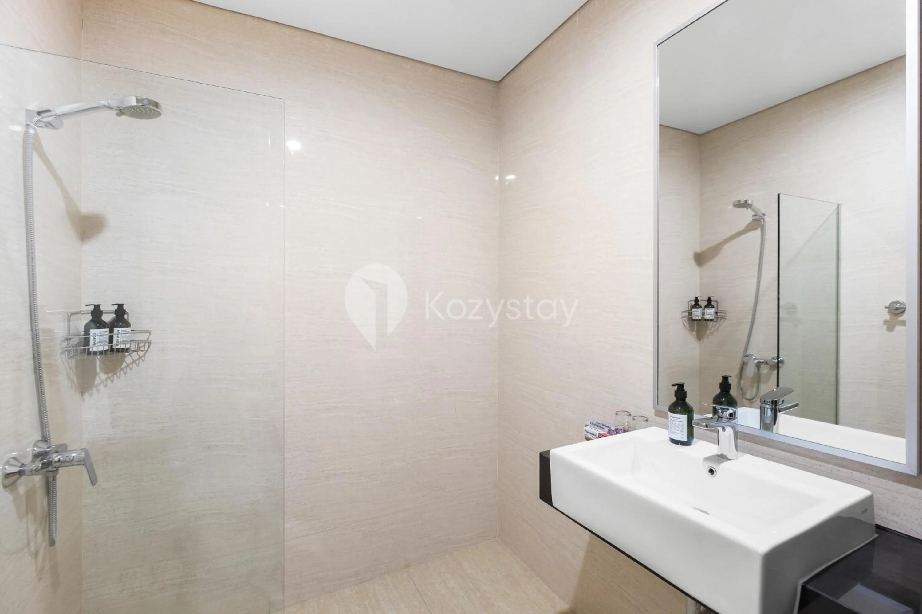Bathroom in Orchid by Kozystay - Kebon Jeruk