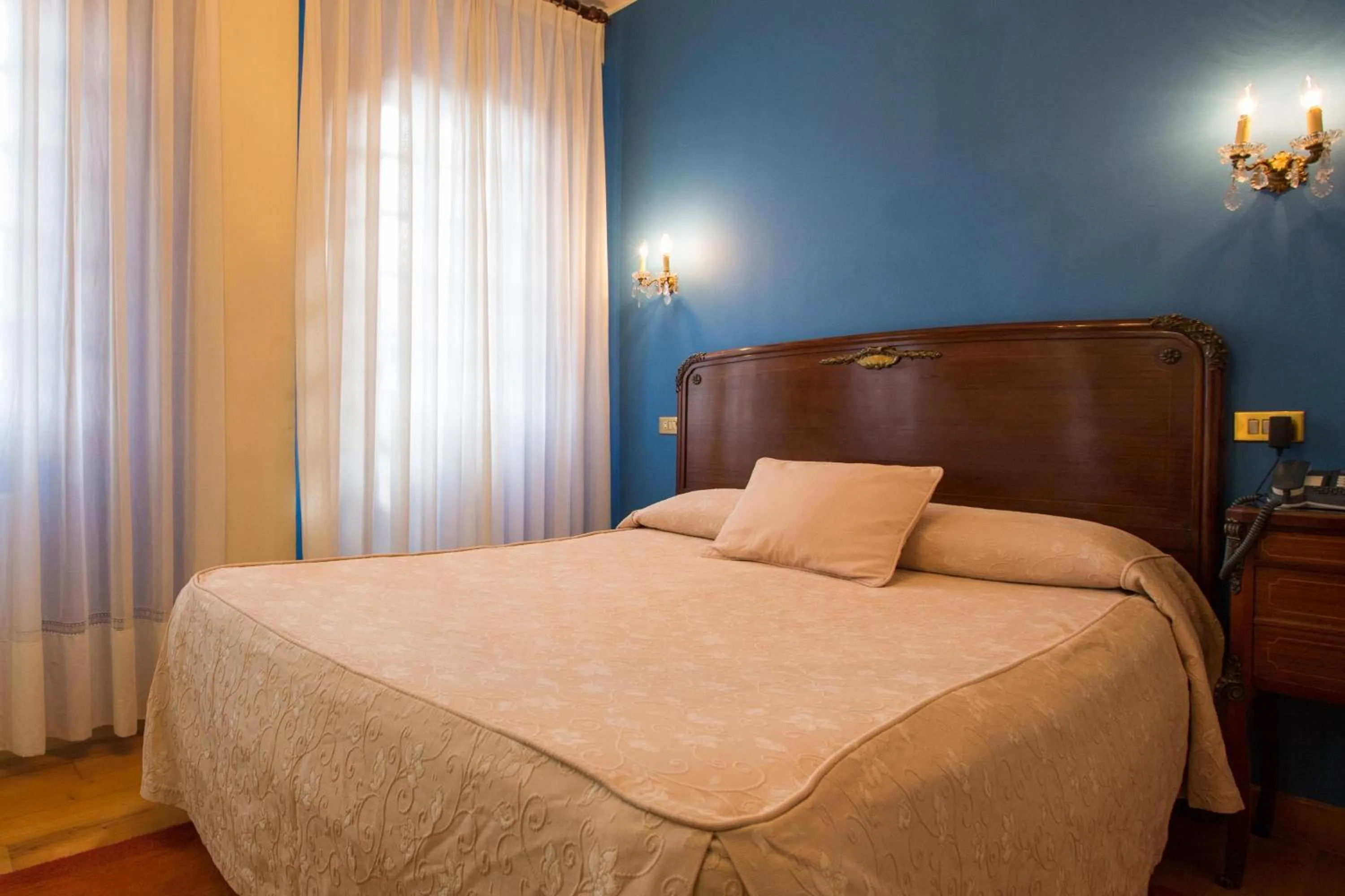 Day, Bed in Casa España