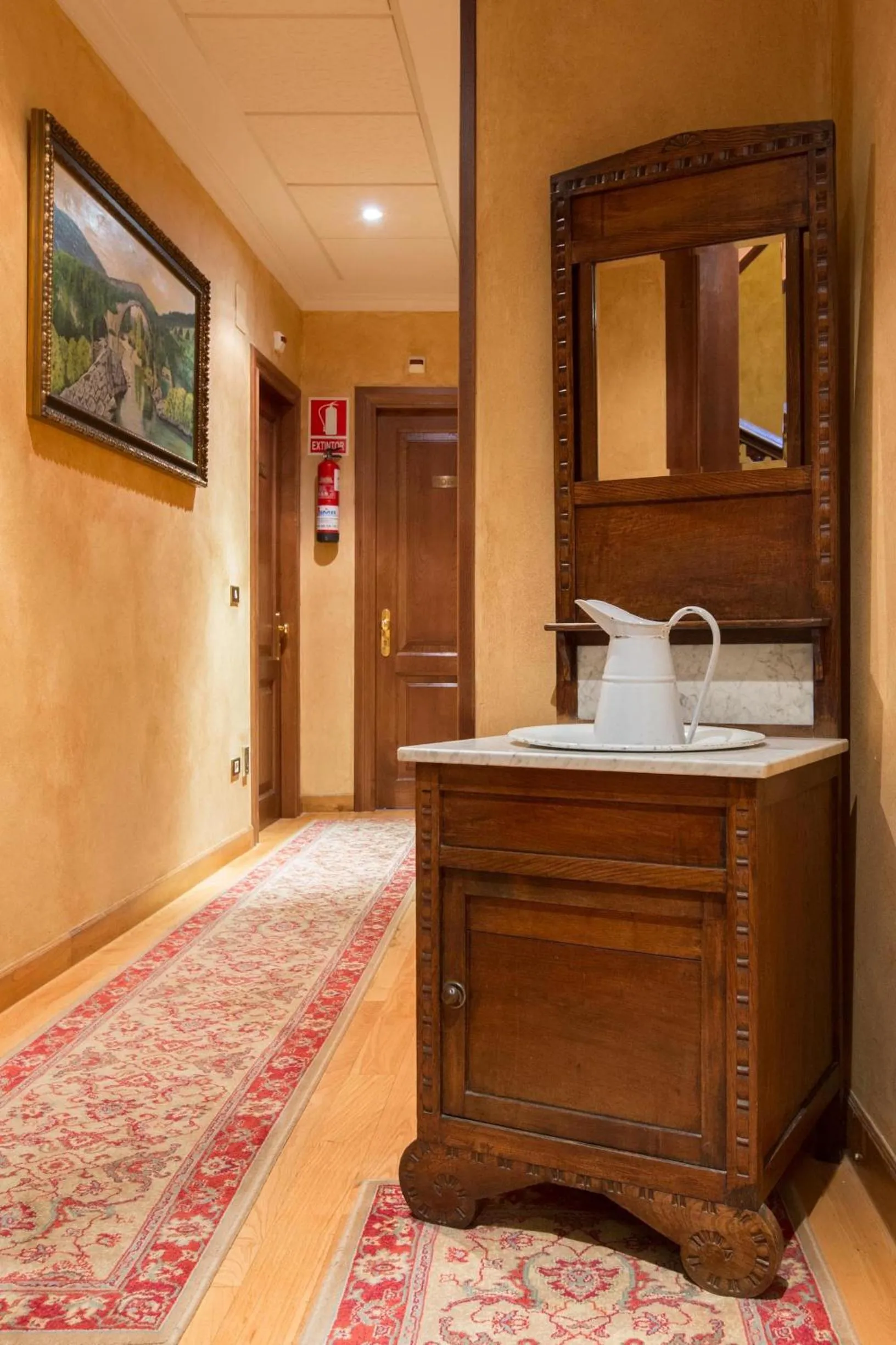 Decorative detail in Casa España