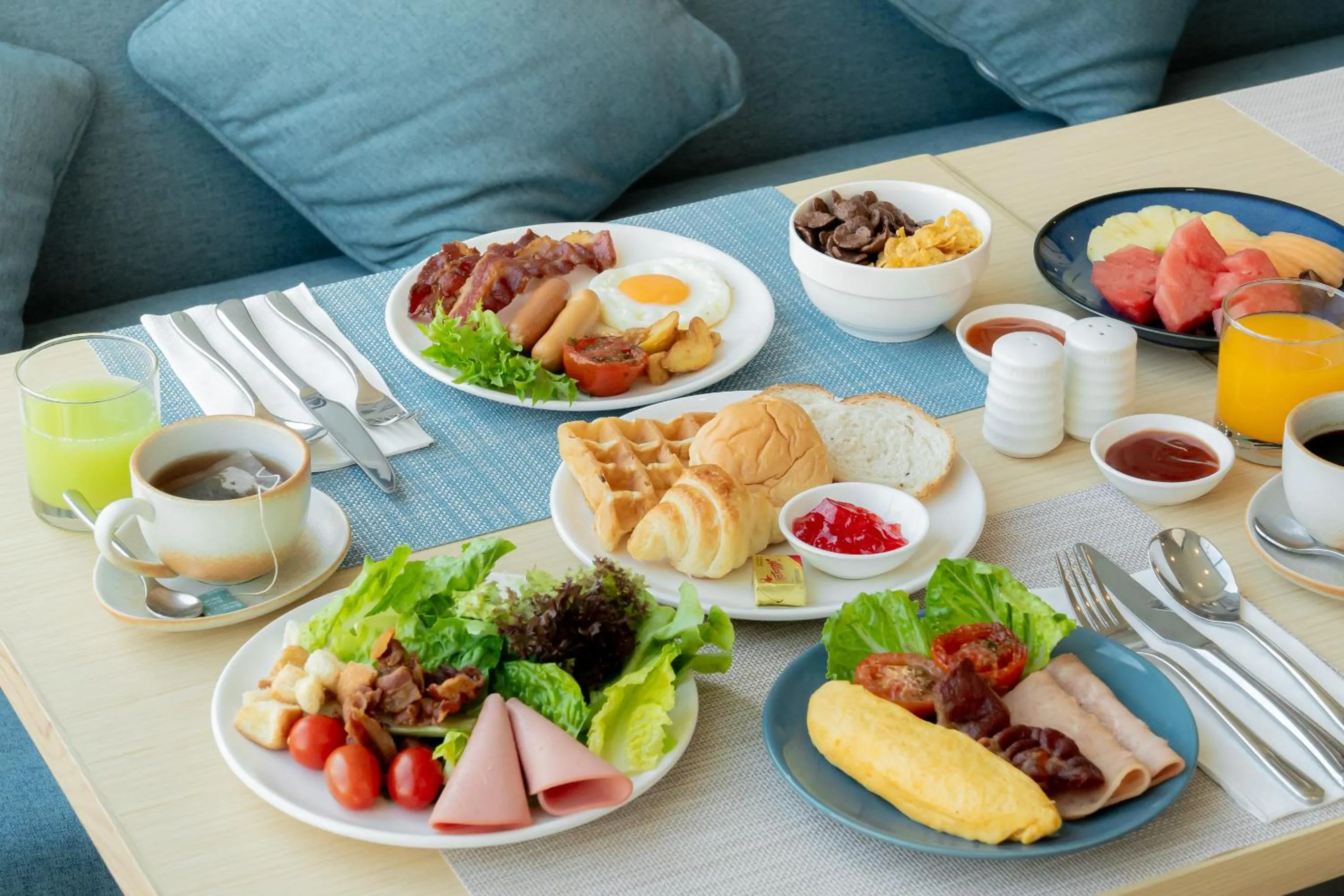 Restaurant/places to eat in Somerset Pattaya