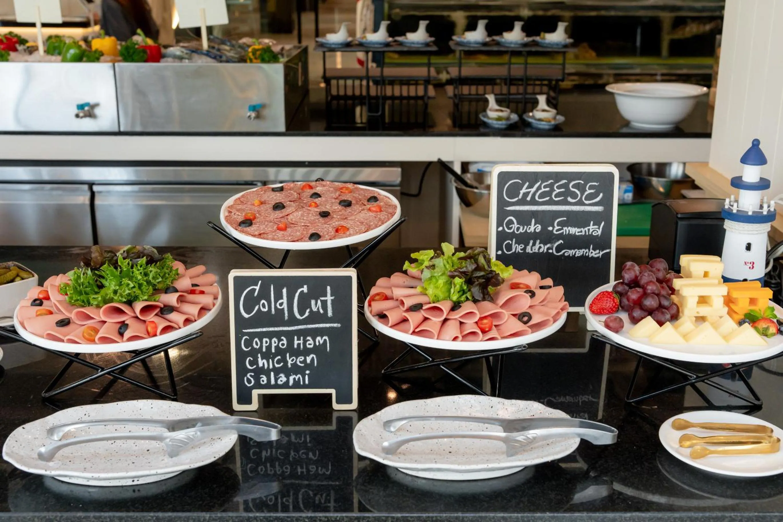 Restaurant/places to eat in Somerset Pattaya