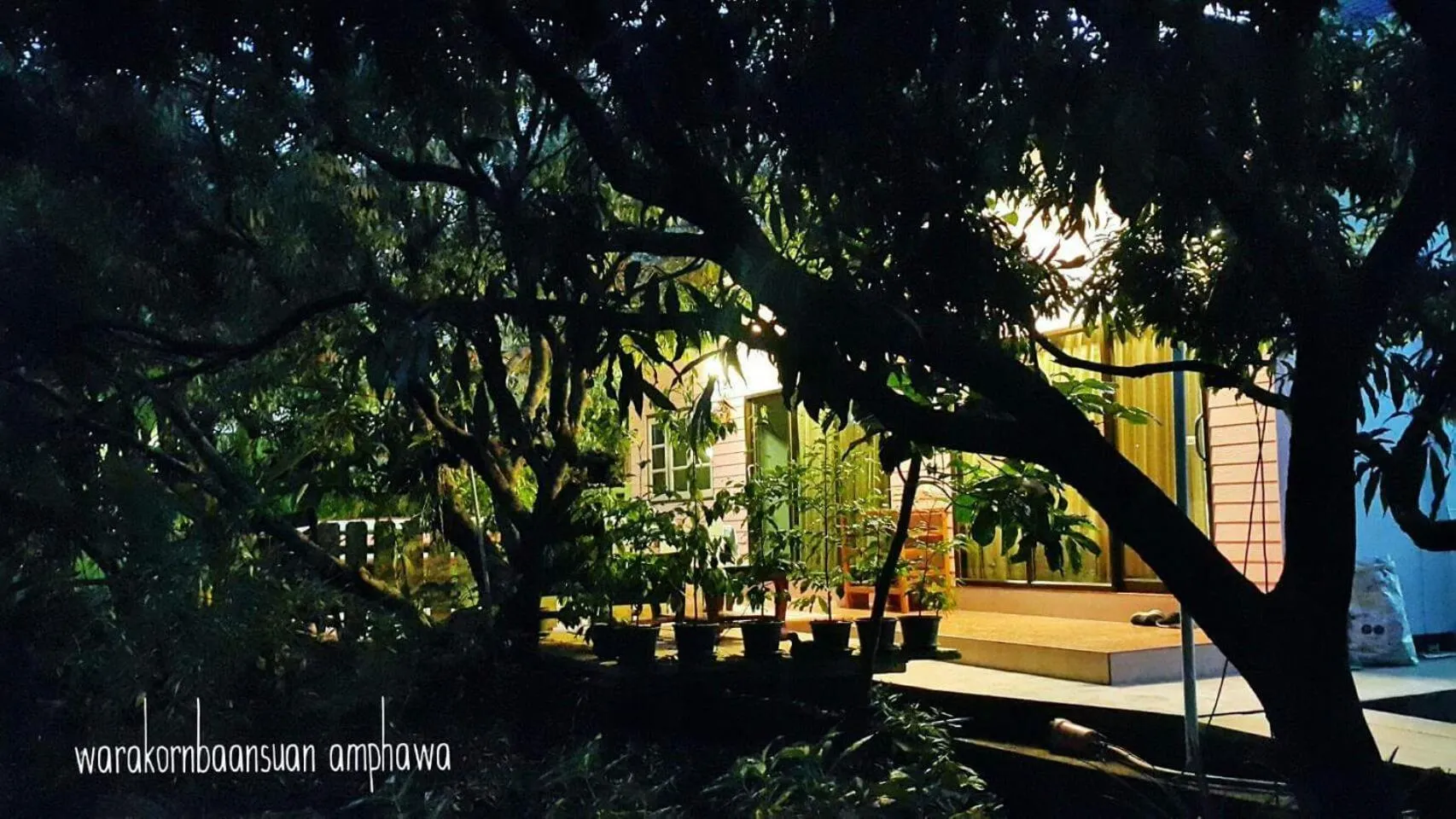 Warakorn Baansuan Amphawa