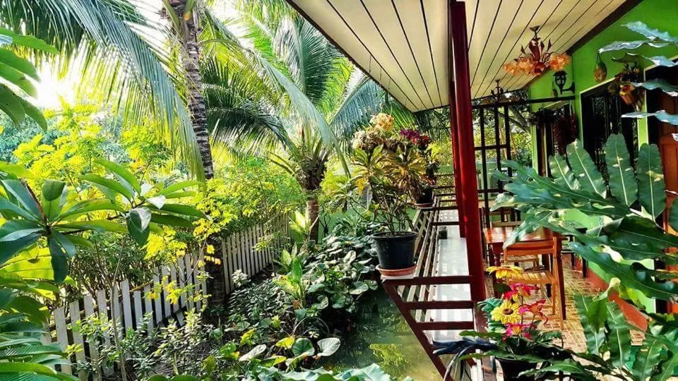 Warakorn Baansuan Amphawa