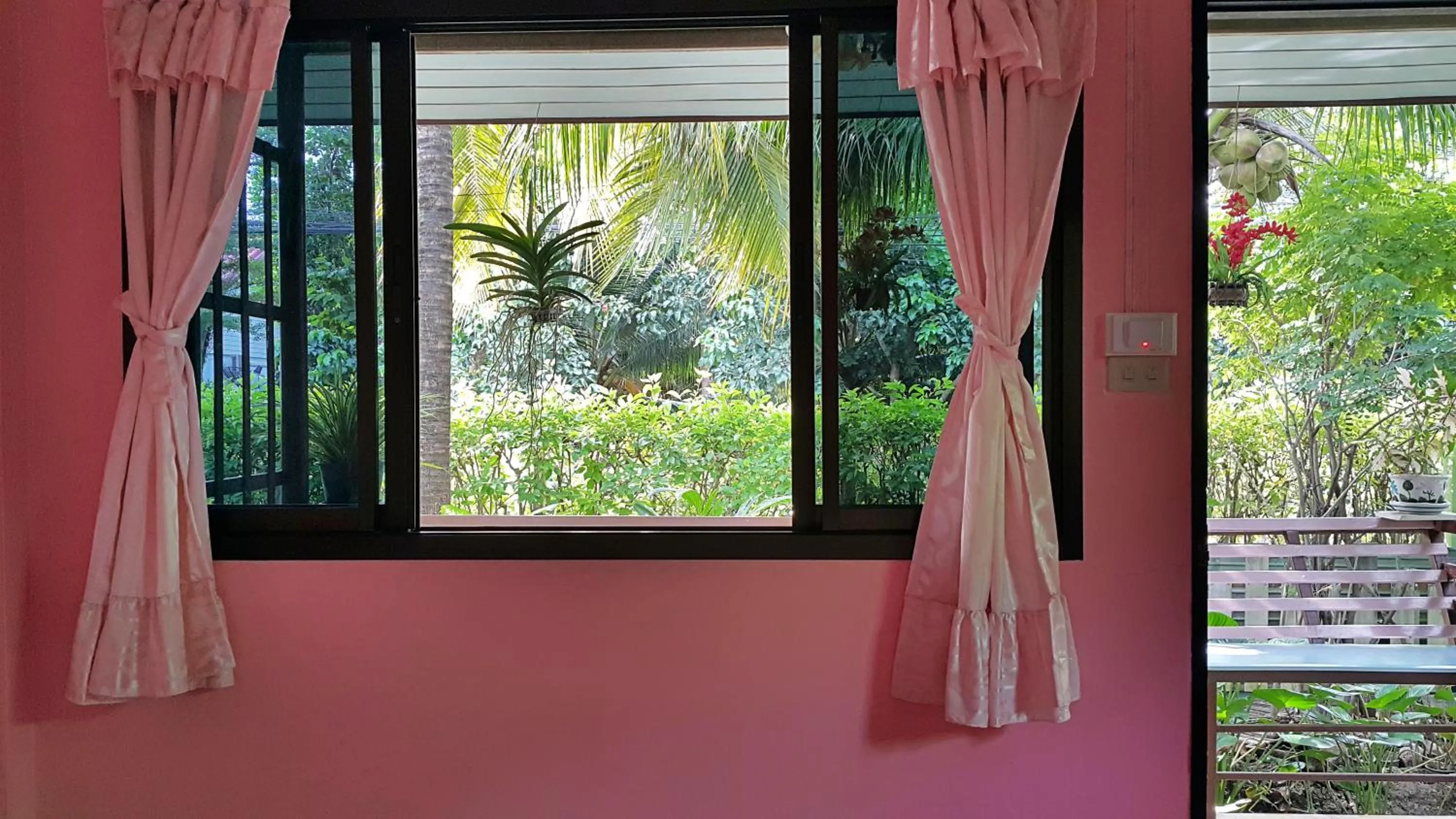 Warakorn Baansuan Amphawa