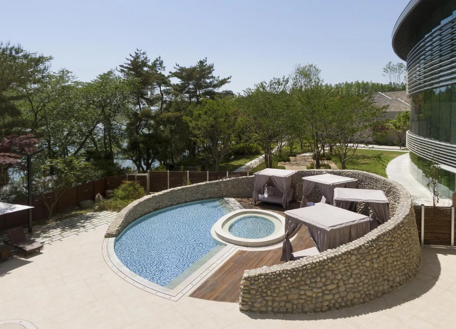 Swimming pool in Lahan Select Gyeongju