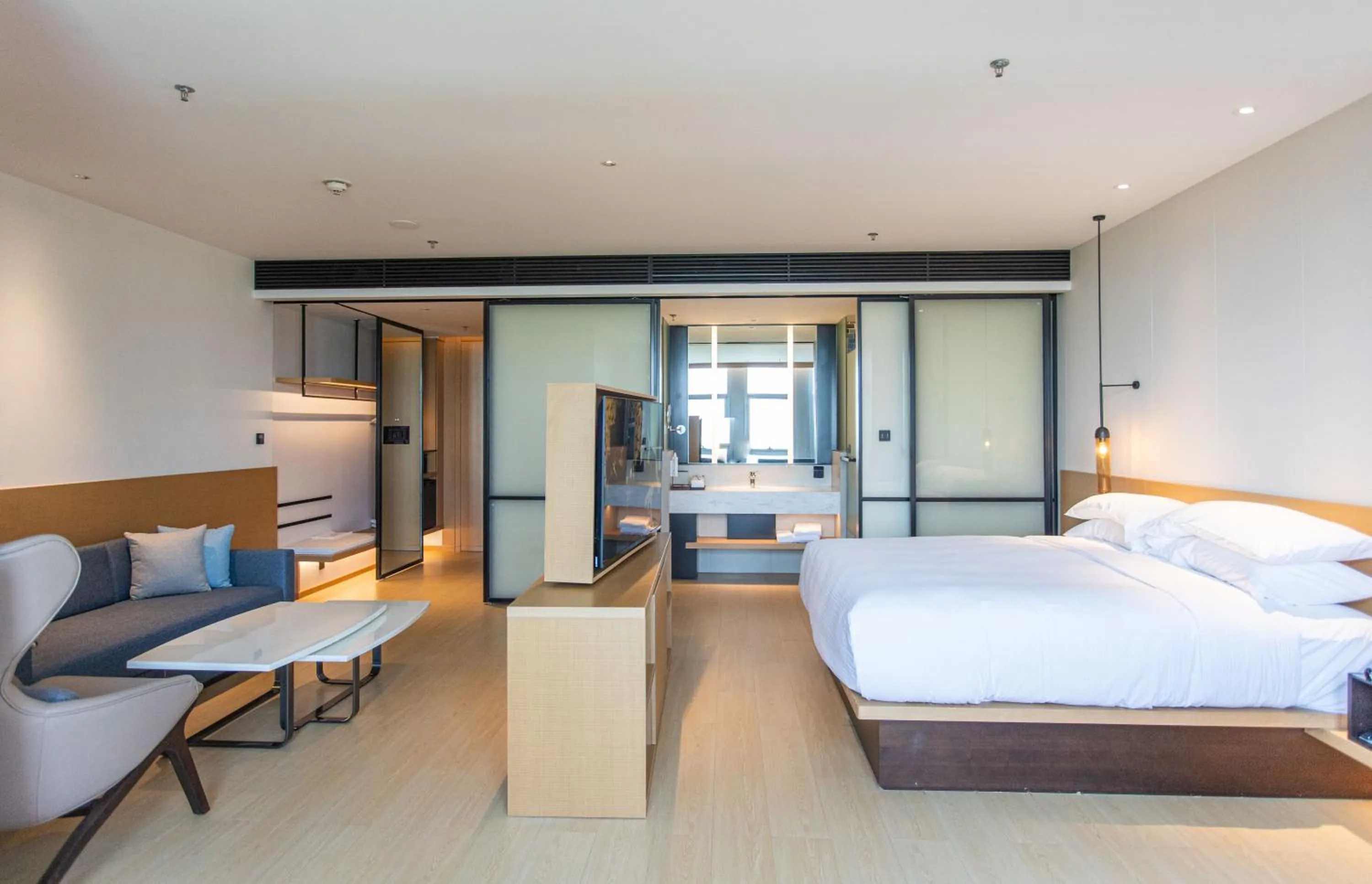 Photo of the whole room, Bed in Fairfield by Marriott Liaocheng Dongchangfu