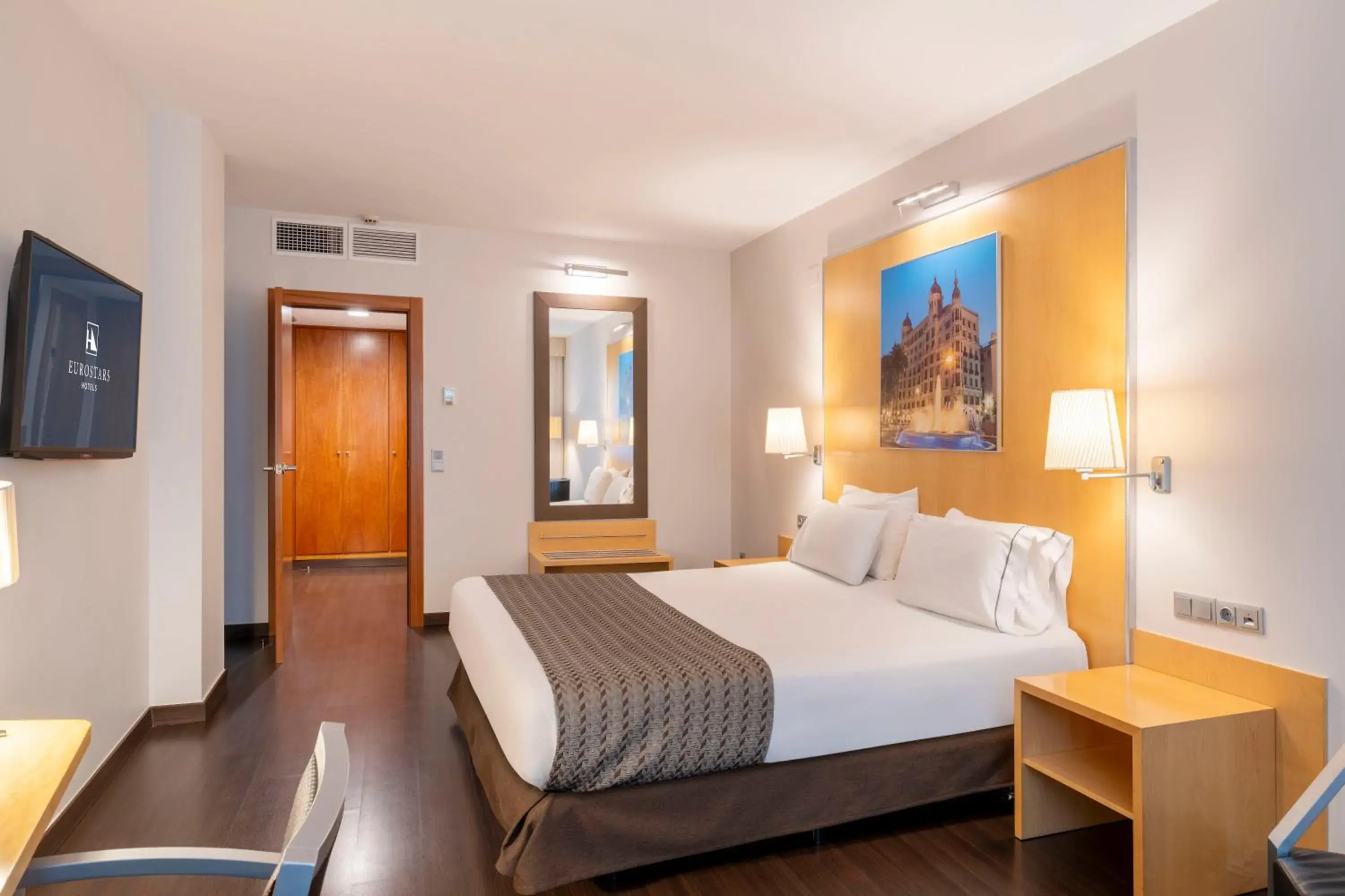 Bed in Eurostars Centrum Alicante Bed in Eurostars Centrum Alicante