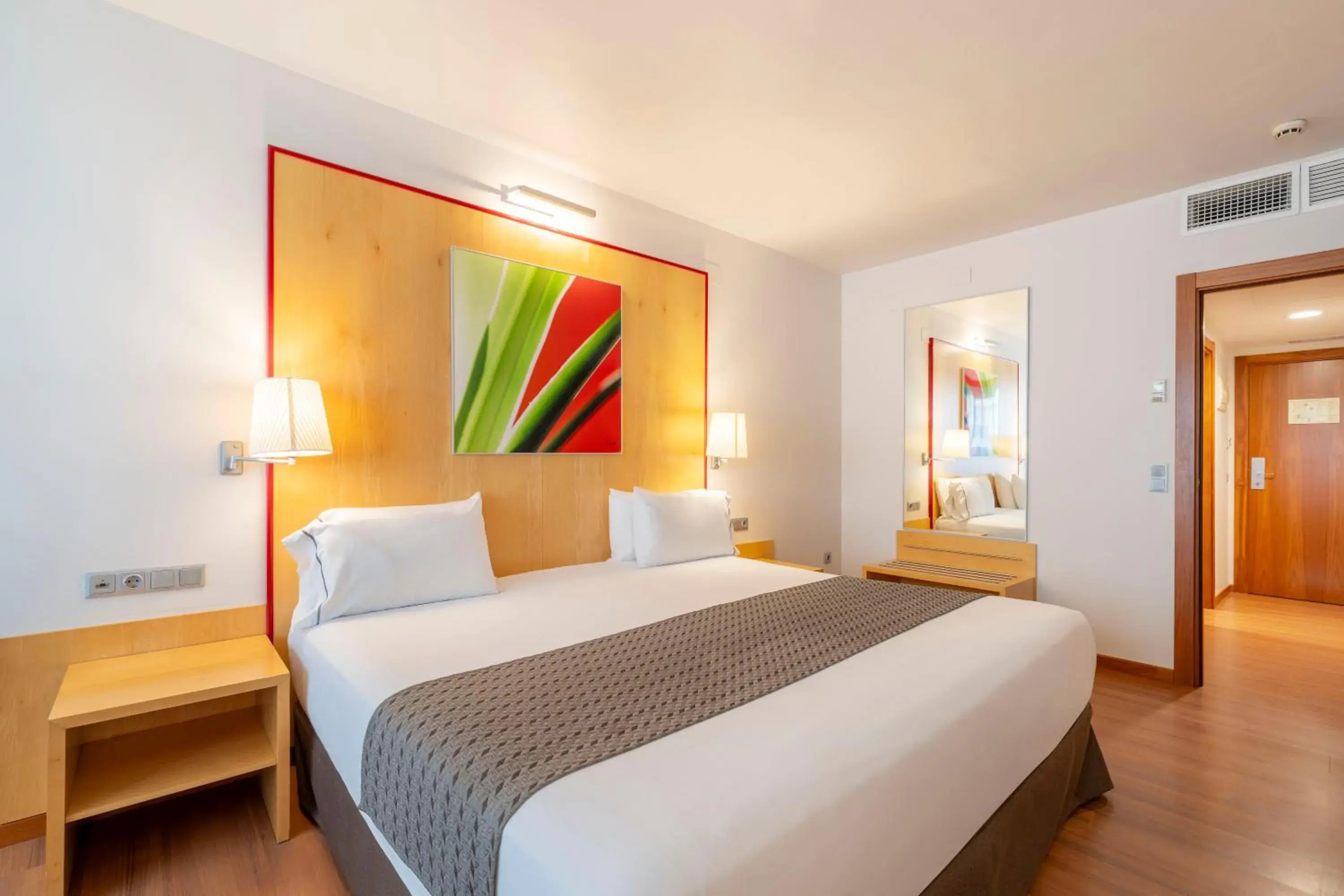 Bed in Eurostars Centrum Alicante Bed in Eurostars Centrum Alicante