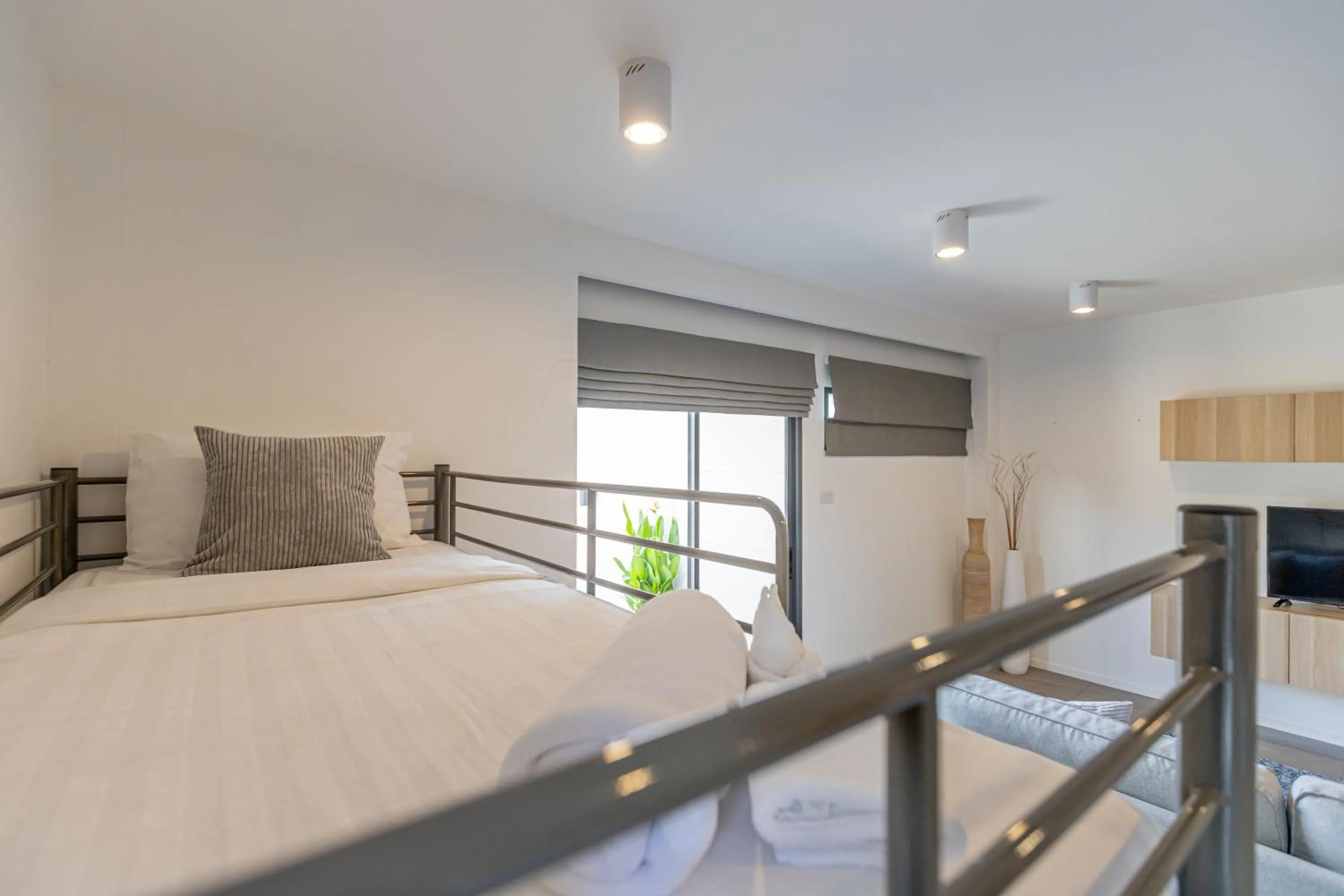bunk bed, Bed in Studio 365 Serviced Apartments