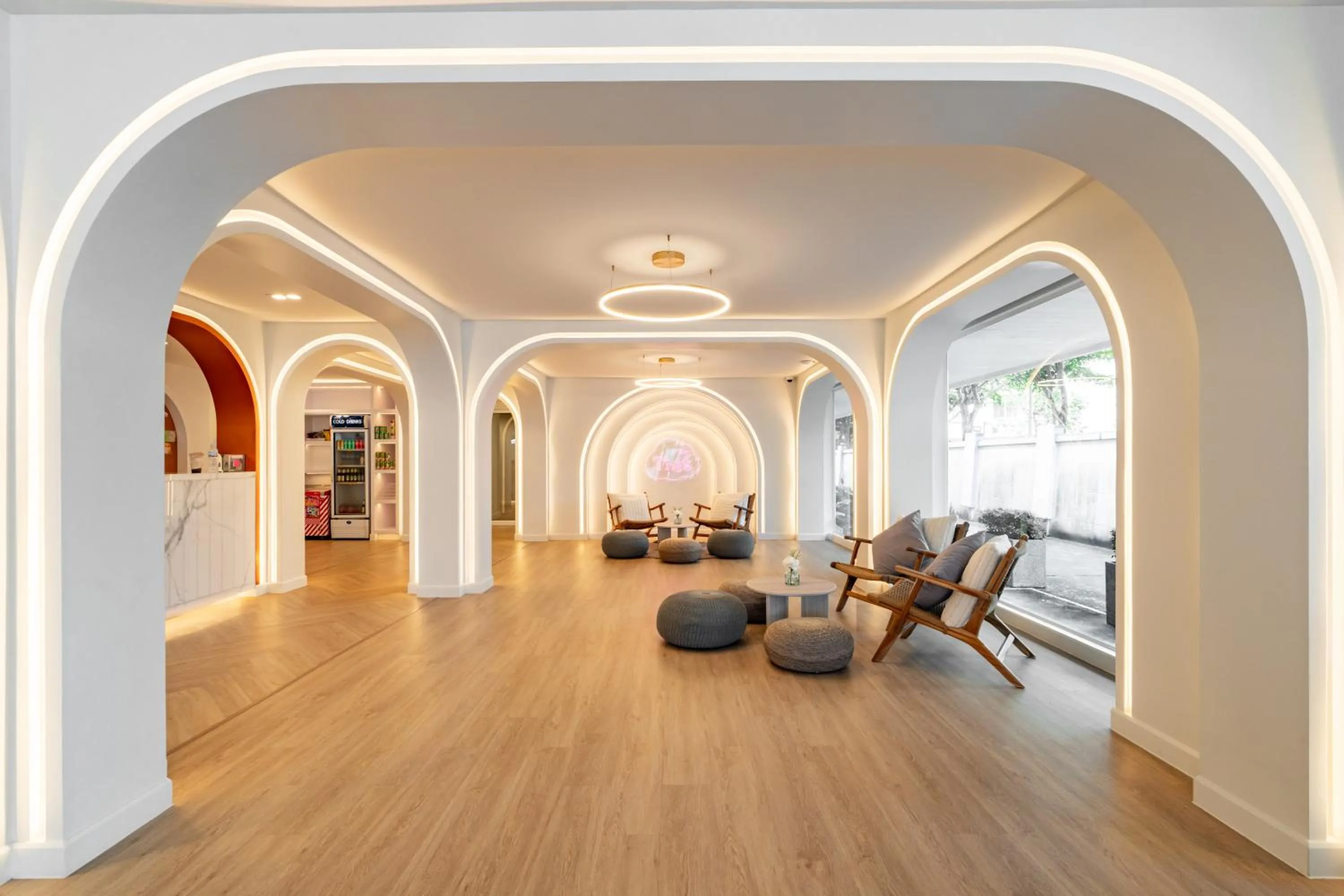 Communal lounge/ TV room in The Tint At Phuket Town - SHA Plus