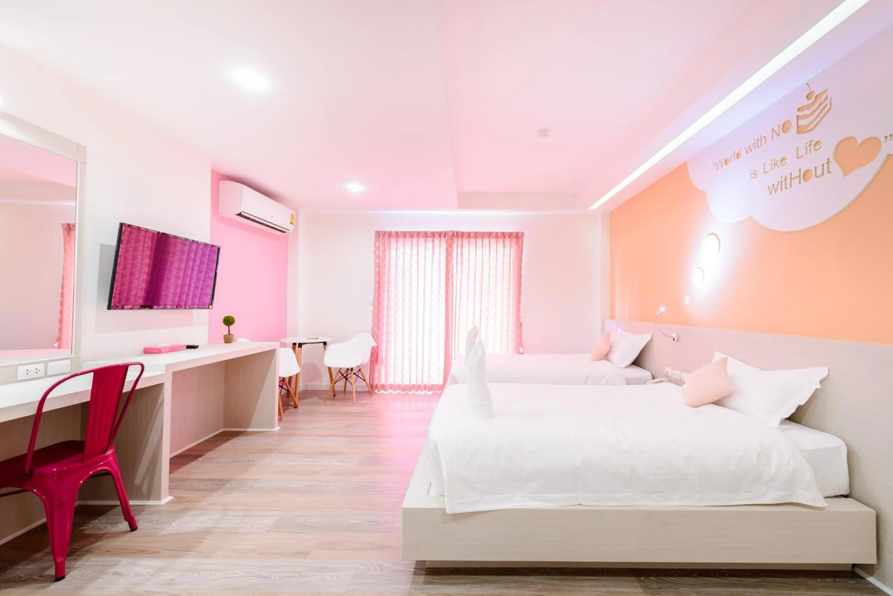 Staff, Bed in The Tint At Phuket Town - SHA Plus