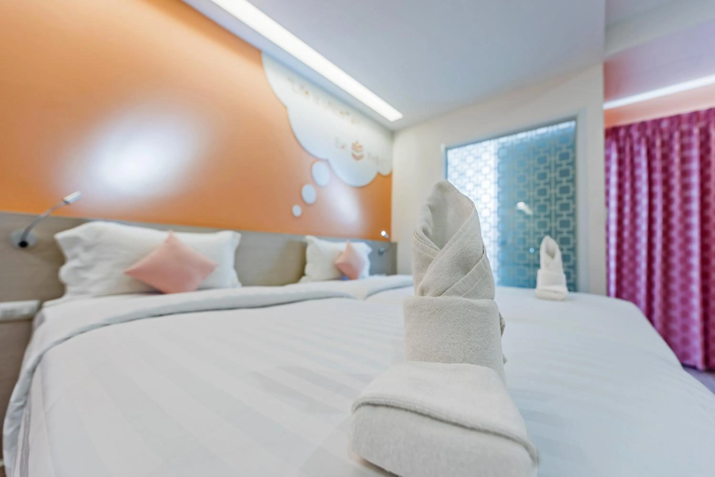 Staff, Bed in The Tint At Phuket Town - SHA Plus