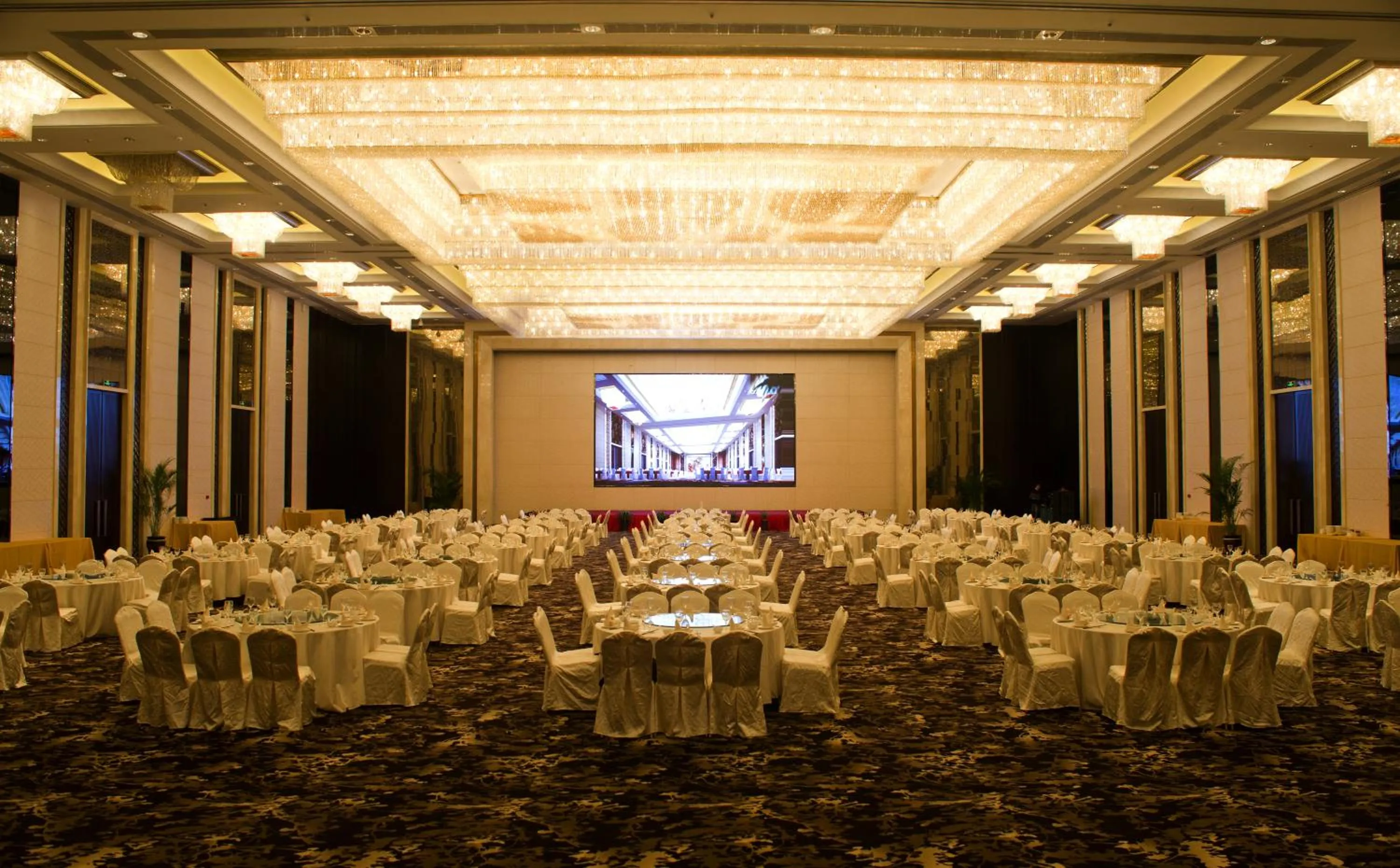 Banquet/Function facilities in Yangzhong Firth Jinling Grand Hotel