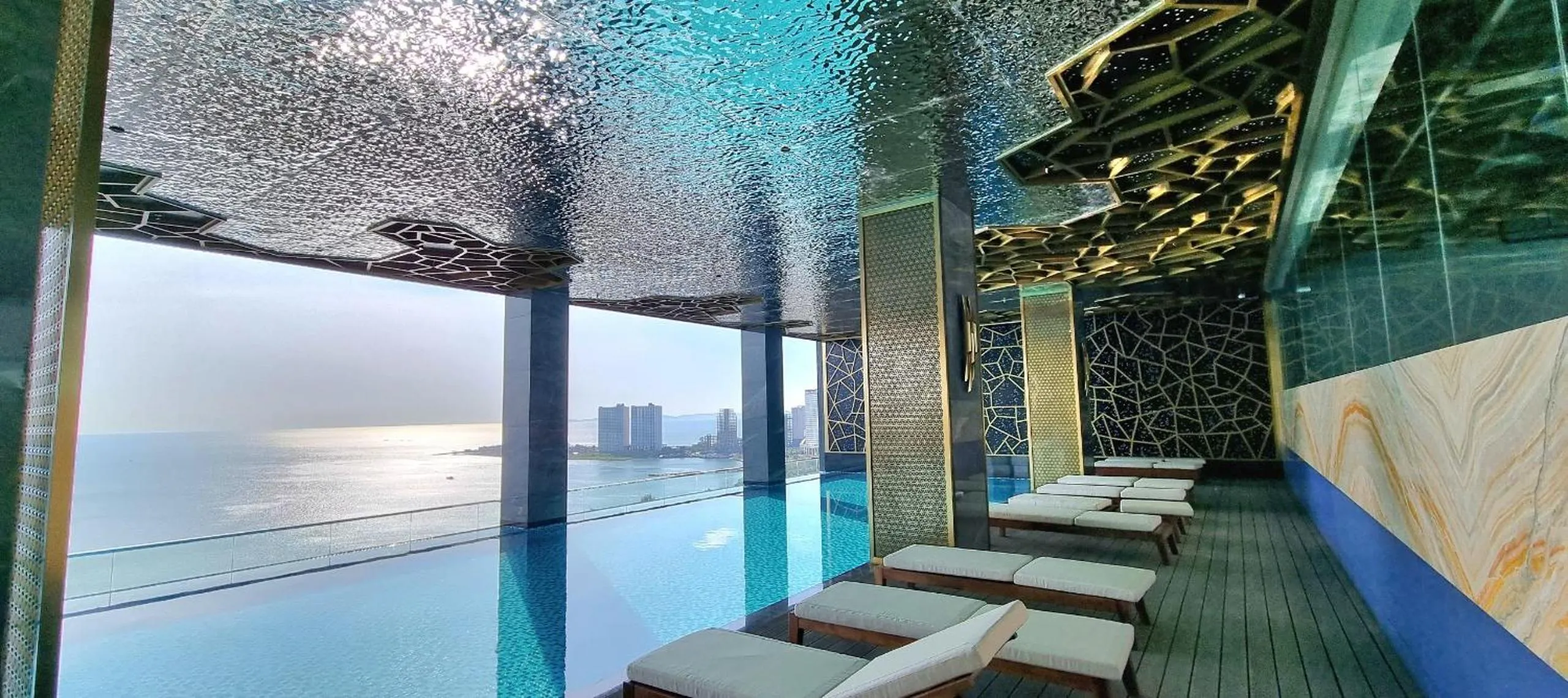 Swimming pool in Won Majestic Hotel Cambodia