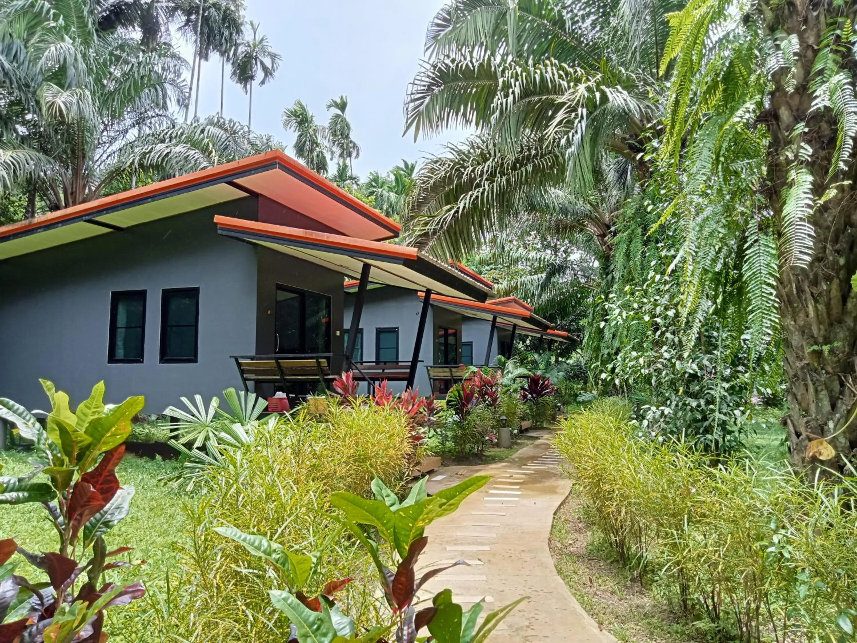 Khao Sok Palm Garden Resort