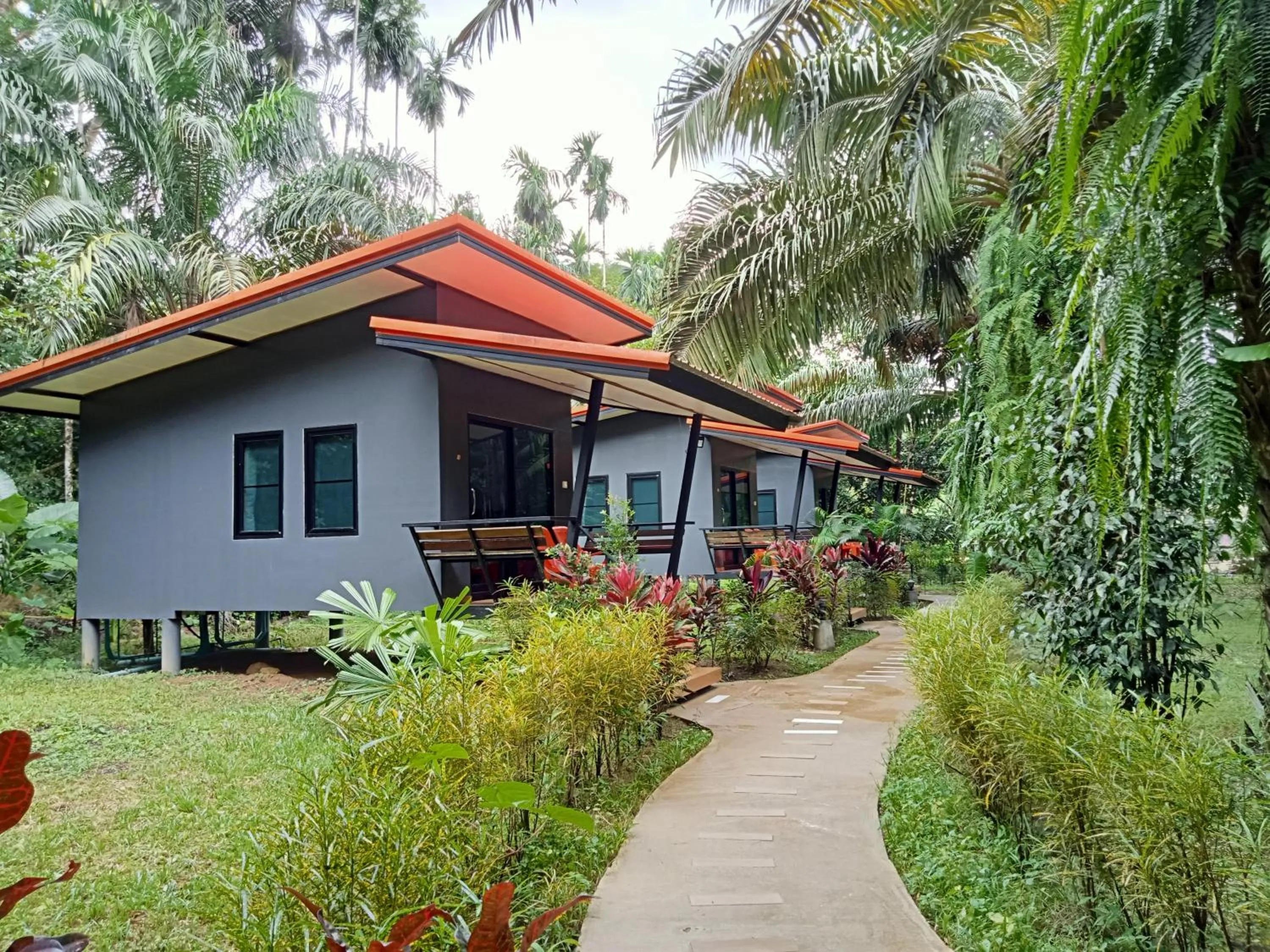 Khao Sok Palm Garden Resort