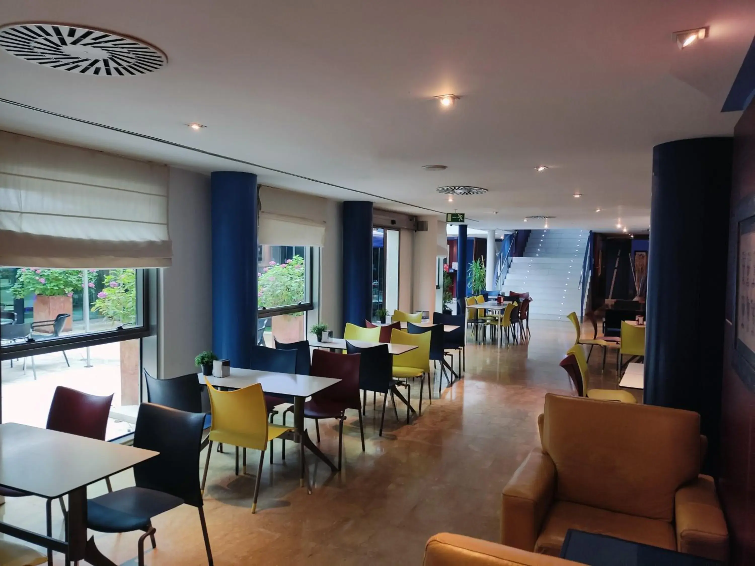 Lounge or bar in Hotel Torresport Lounge or bar in Hotel Torresport