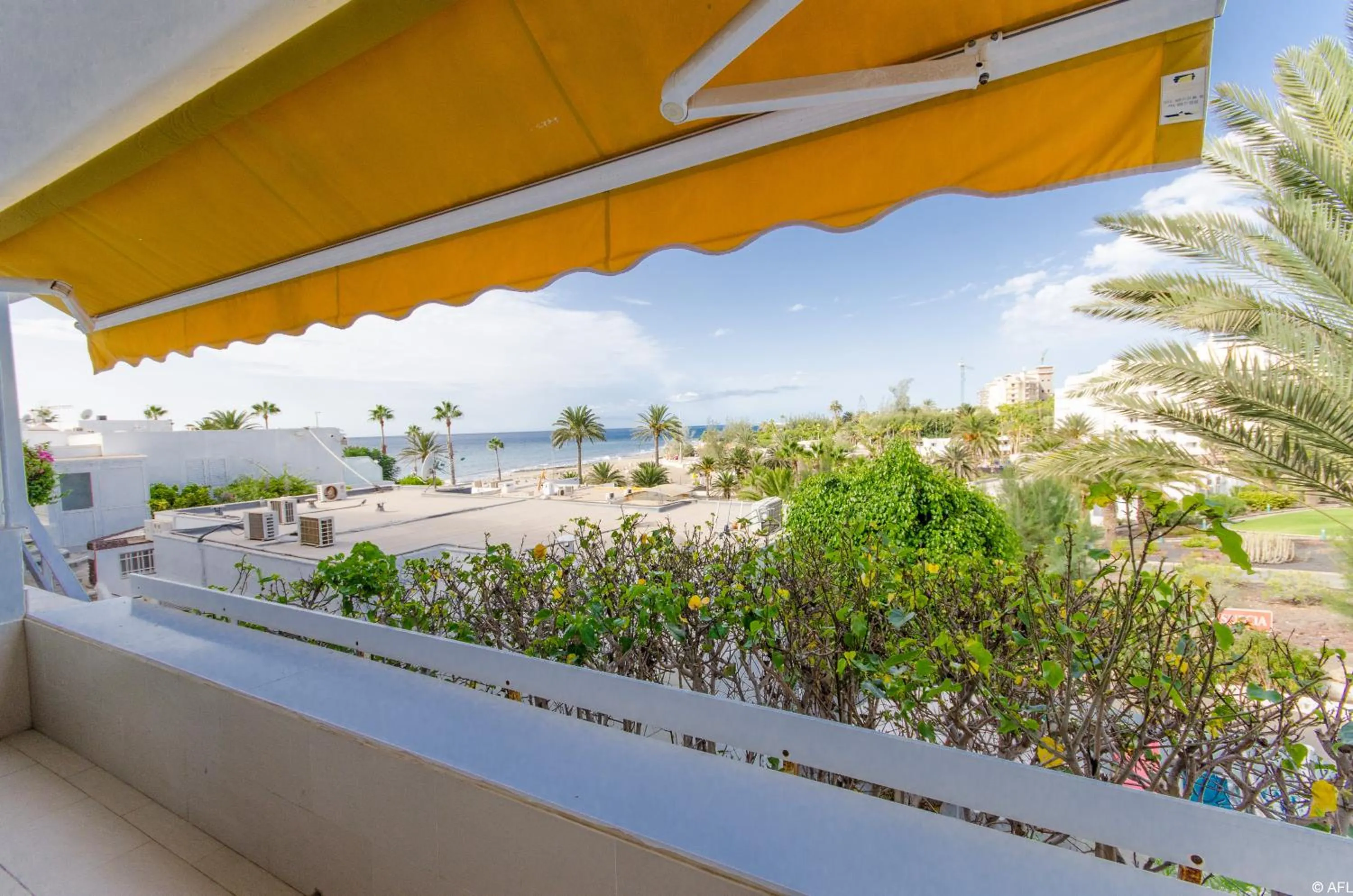 Sea view in Holiday apartment with direct sea promenade access