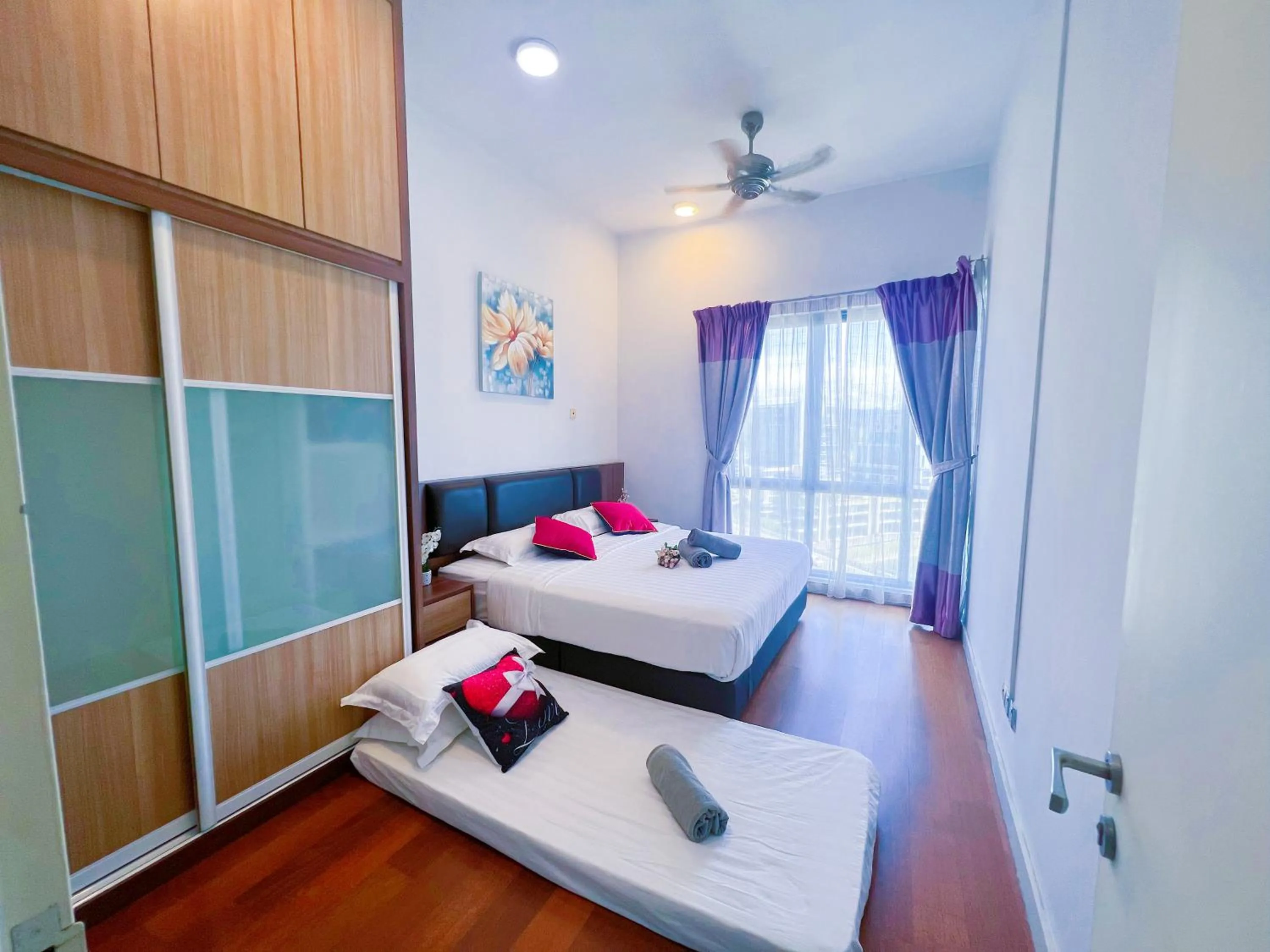 Bedroom, Bed in Haiya homestay Imago Shopping Mall 海雅民宿Imago购物 广场